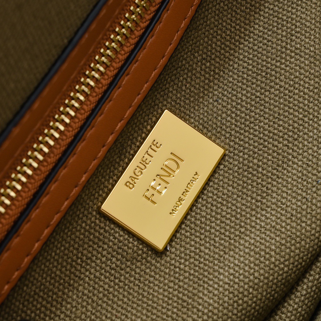 Fendi Baguette FF Shoulder Bags 27*6*14cm