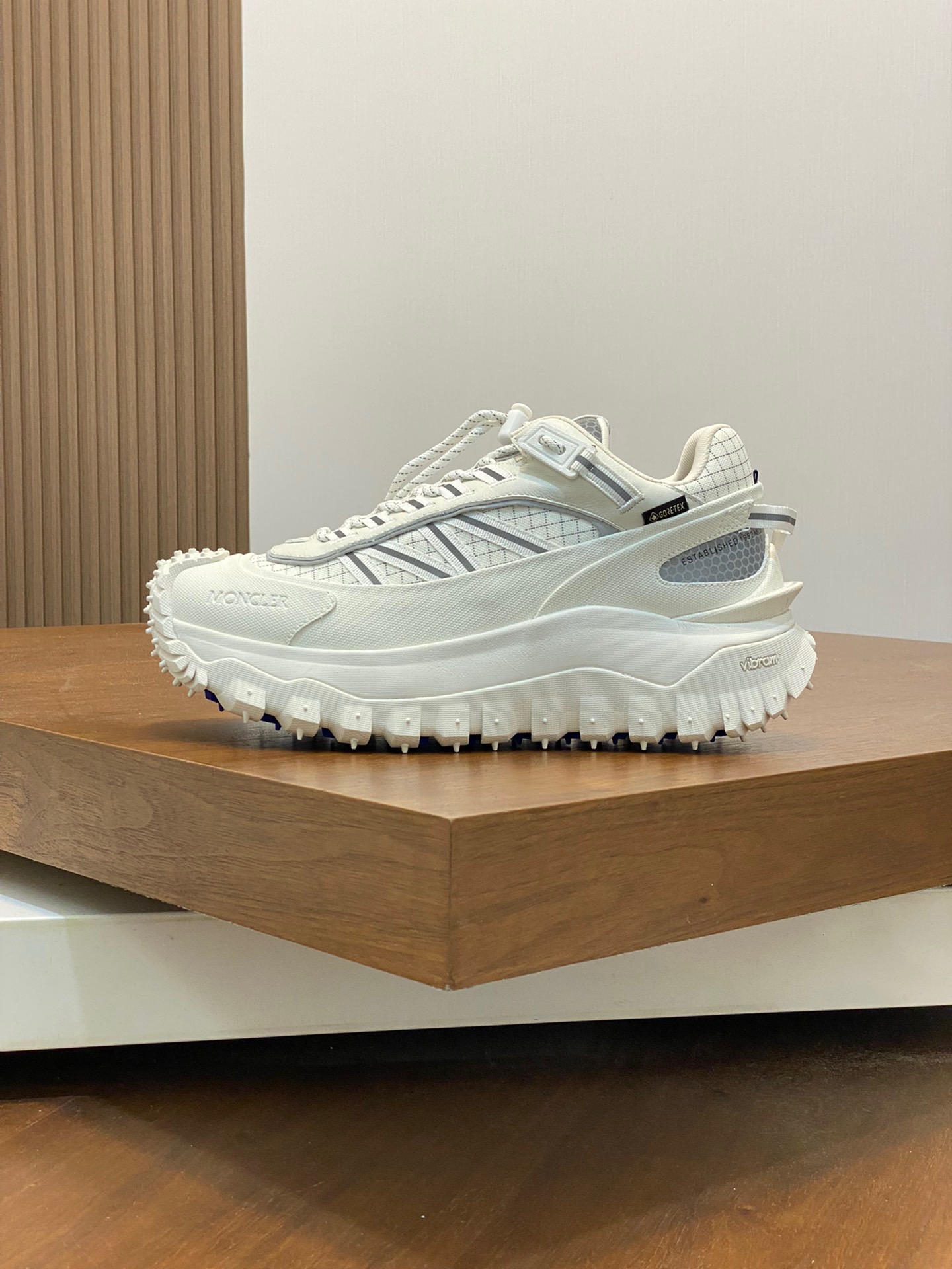 Moncler Trailgrip Gtx Sneaker Size 40-45