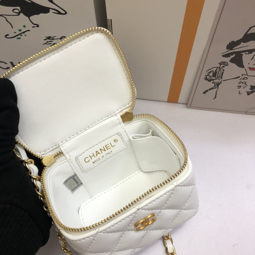 Chanel Women Shoulder Bags 11*8.5*7cm