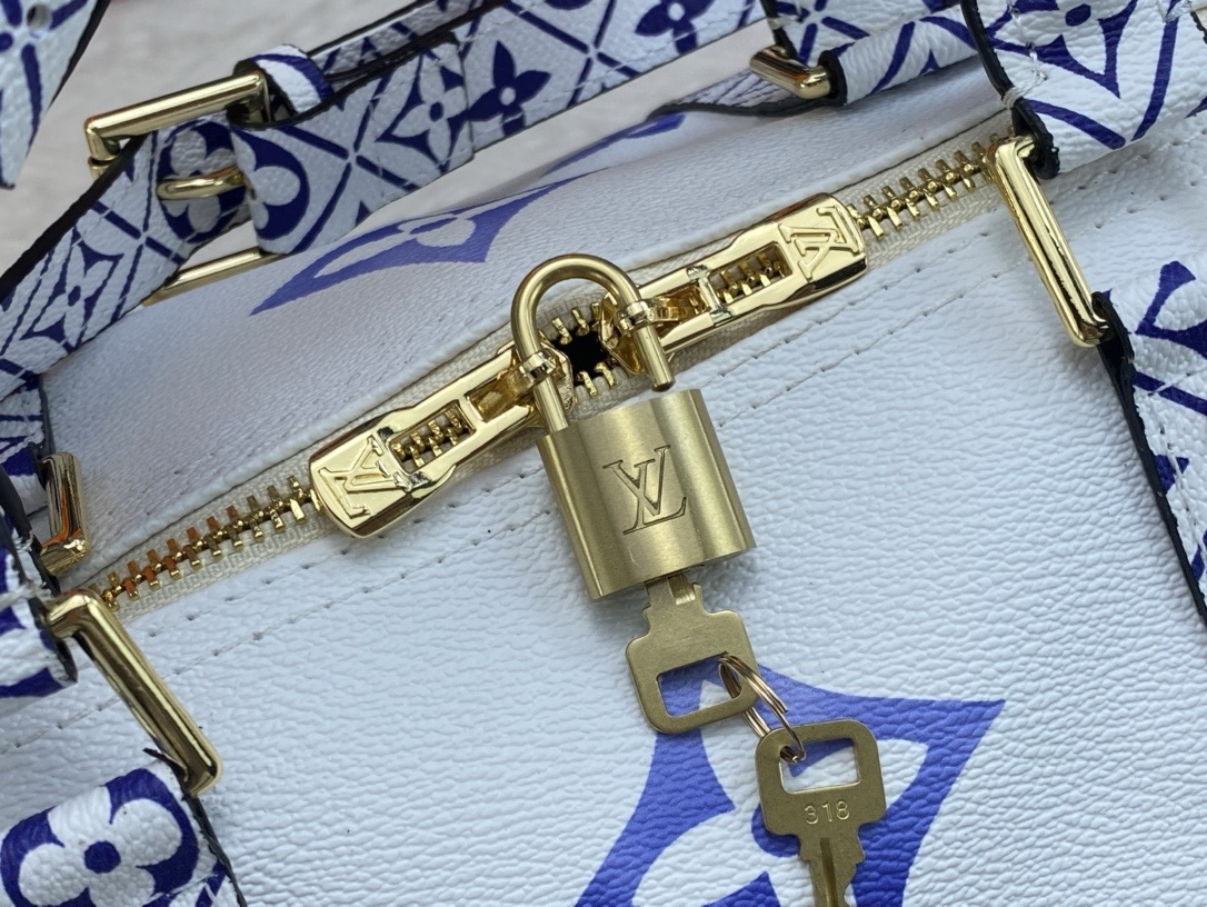 Louis Vuitton Keppall Travel Bags 50*29*23cm