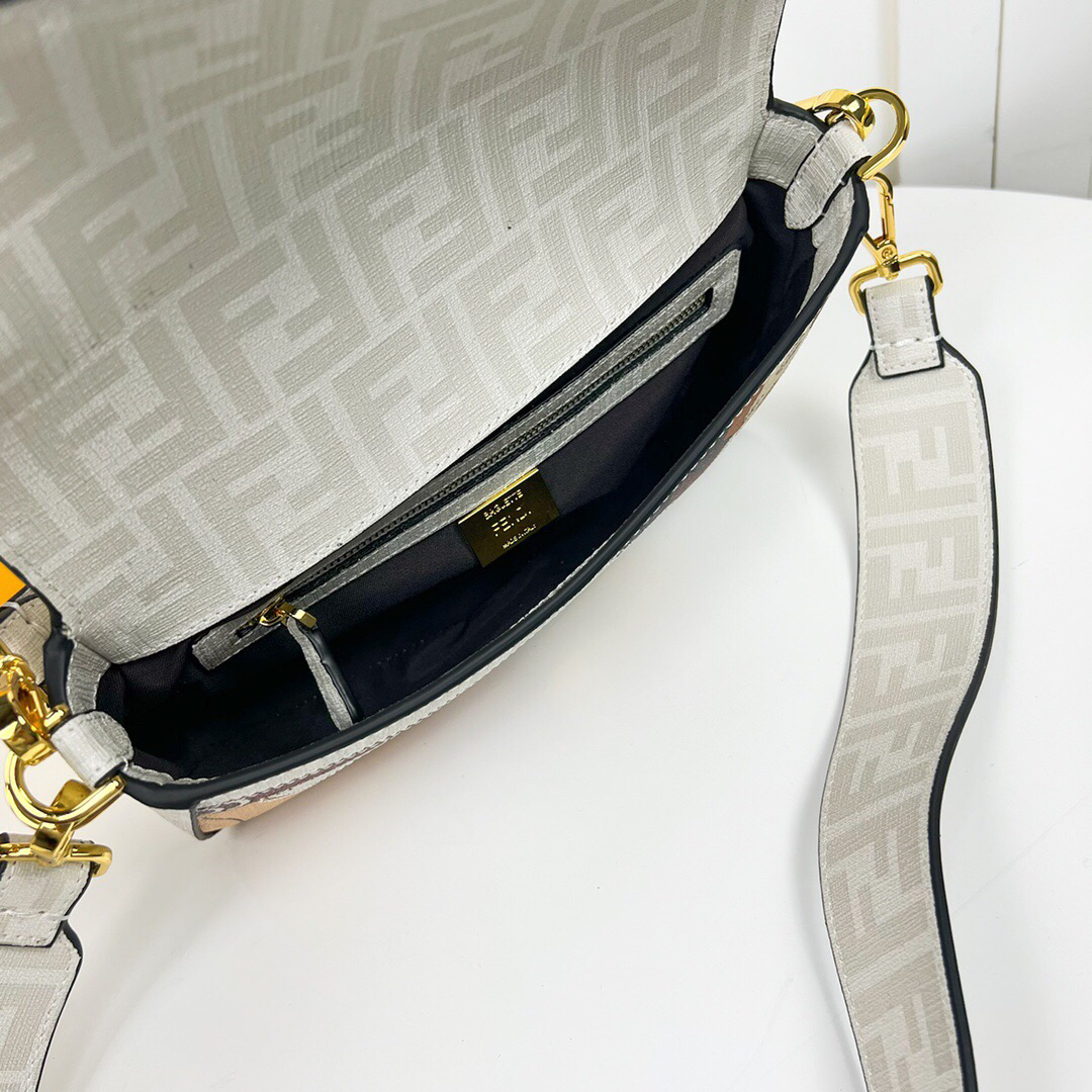 Fendi New Shoulder Bags 26*5*15cm