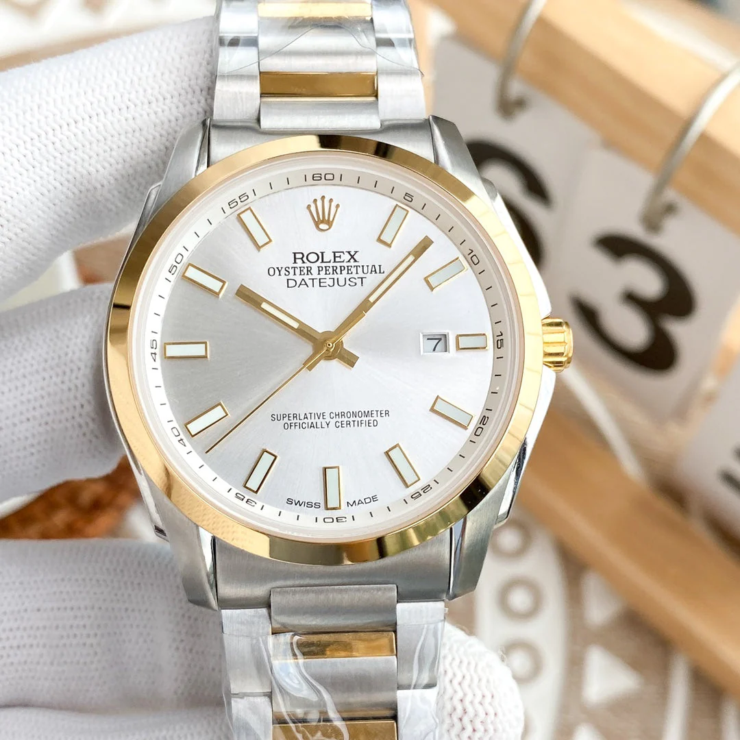 DATEJUST 40MM SMOOTH BEZEL GOLD STEEL