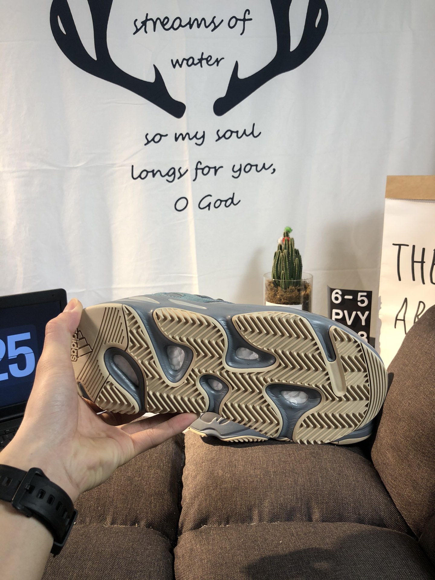 Yeezy 700 Boost Mens/Women's Sneakers Shoes 36 - 45