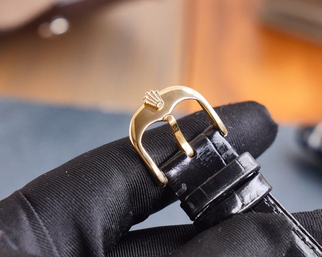 CELLINI 41 MOONPHASE GOLD CASE LEATHER