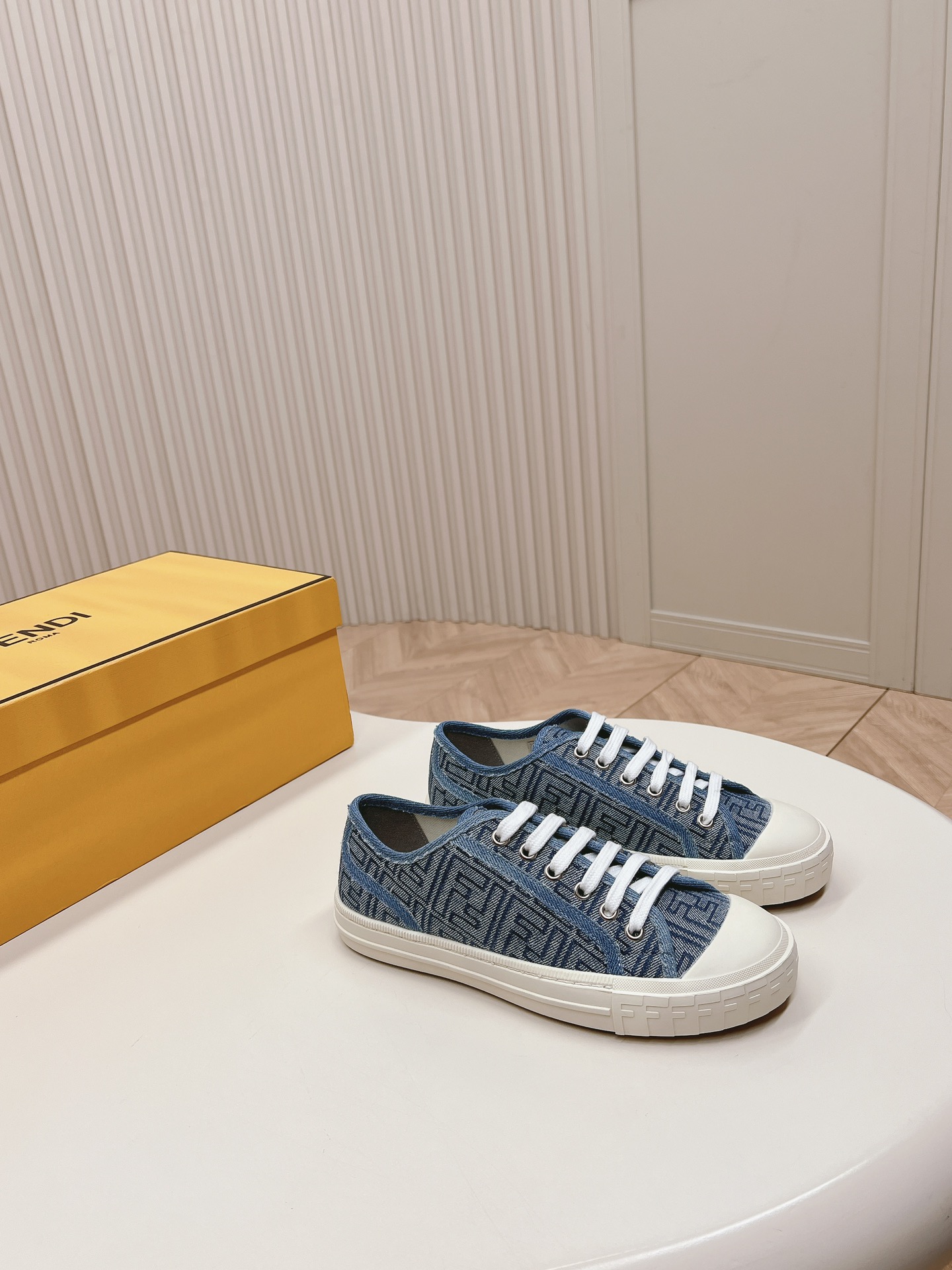 Fendi 2024ss New arrival Sneaker Size 36-40