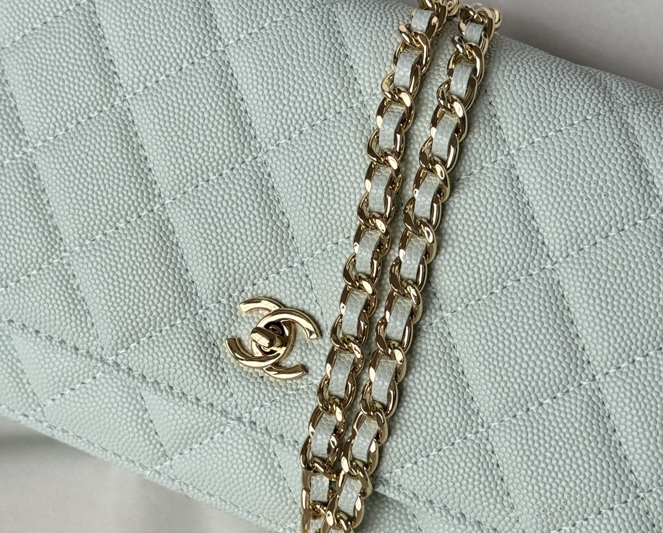 Chanel AP4241 woc Shoulder Bags 19*12*3cm