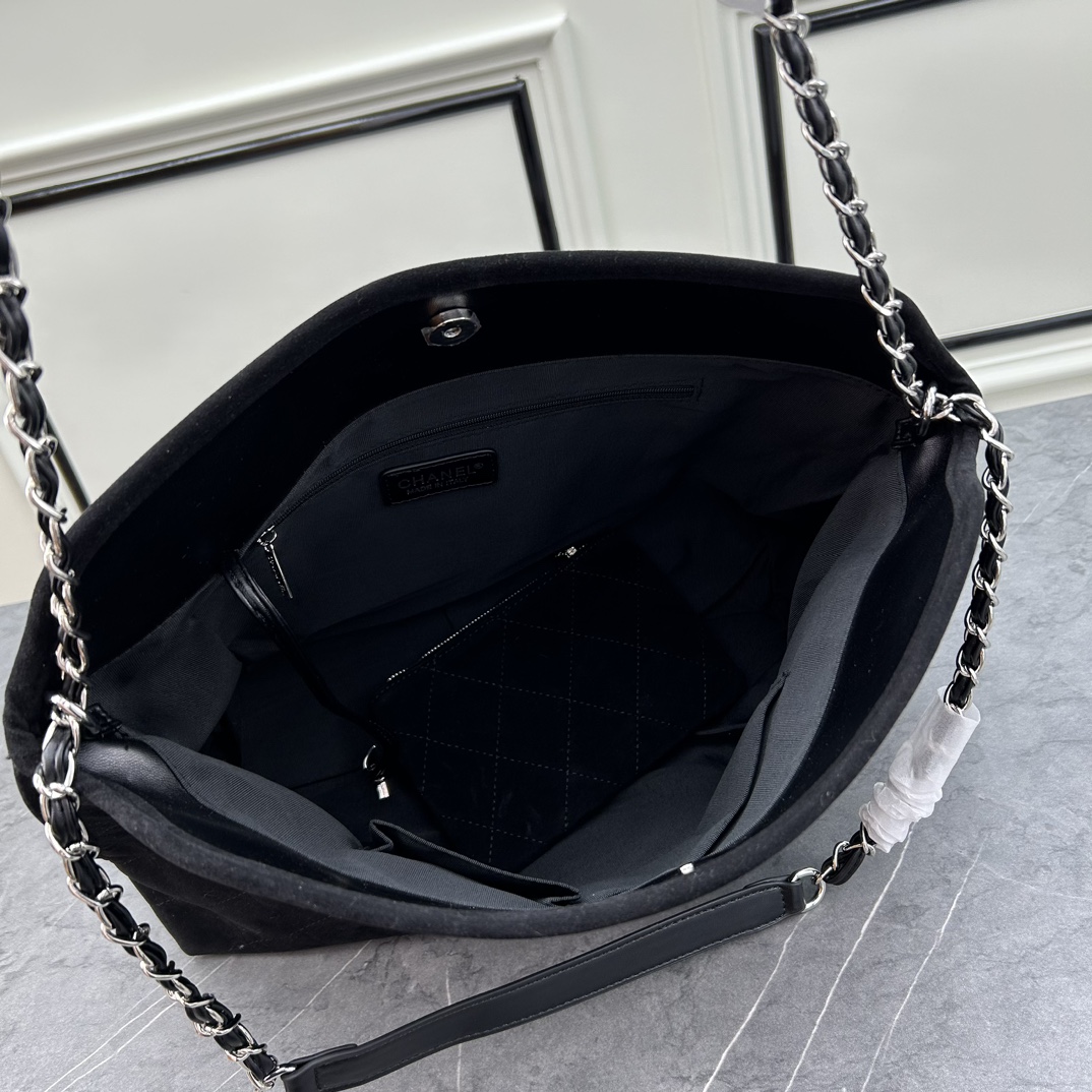 Chanel Women Shoulder Bags 47*30*13cm