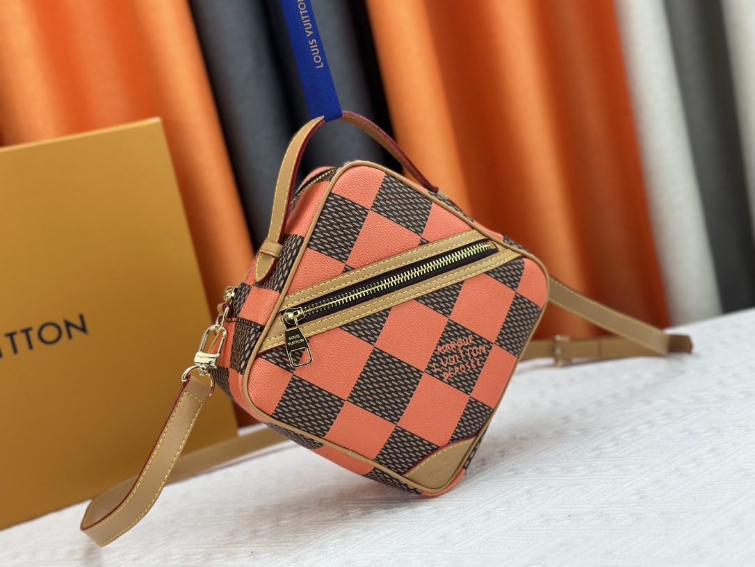 Louis Vuitton N40548 Shoulder Bags Size 20cm