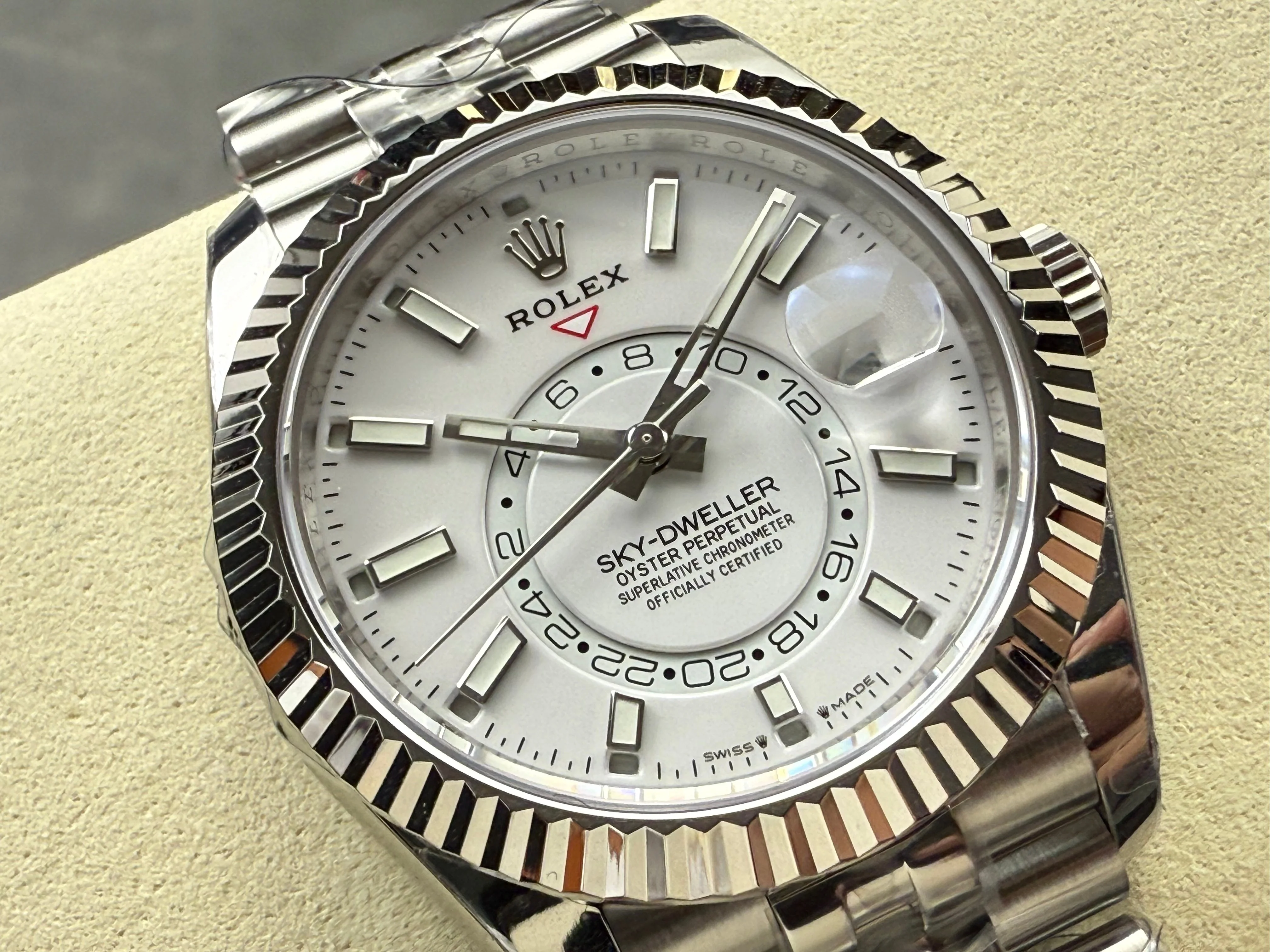 Rolex Sky-Dweller 42mm Silver White