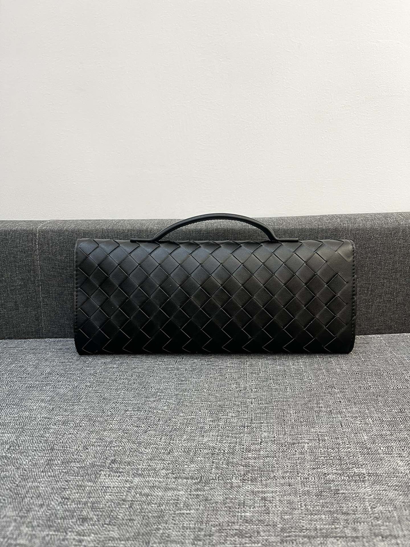 Bottega Veneta Andiamo Clutch 30*13*4cm