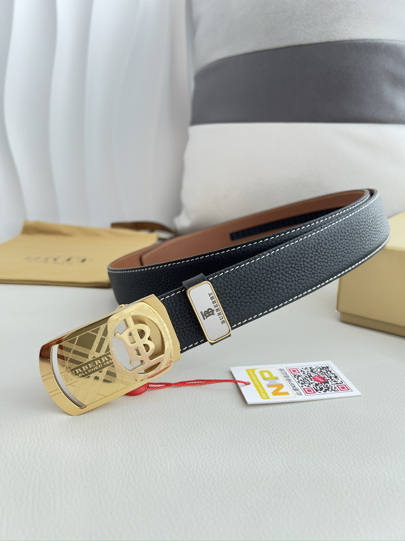 Burberry Men Belt Width 3.5cm