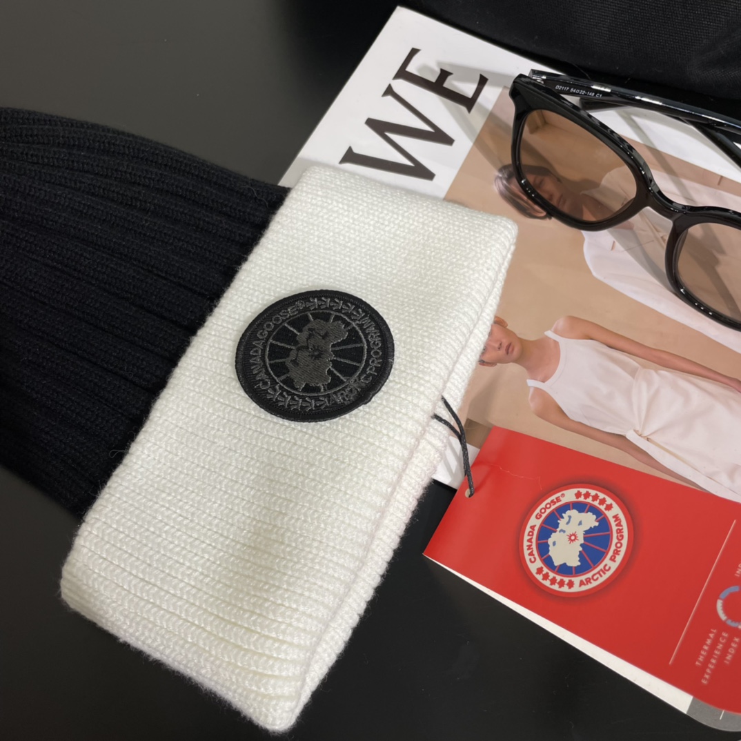 Canada Goose Knitted Hat