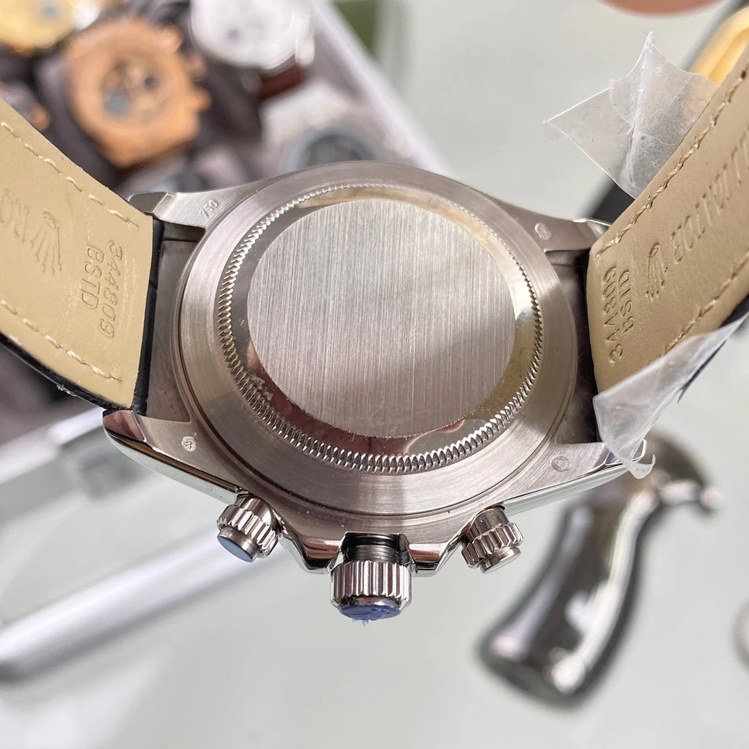 DAYTONA SET WITH 36 BAGUETTE-CUT DIAMONDS BLACK LEATHER