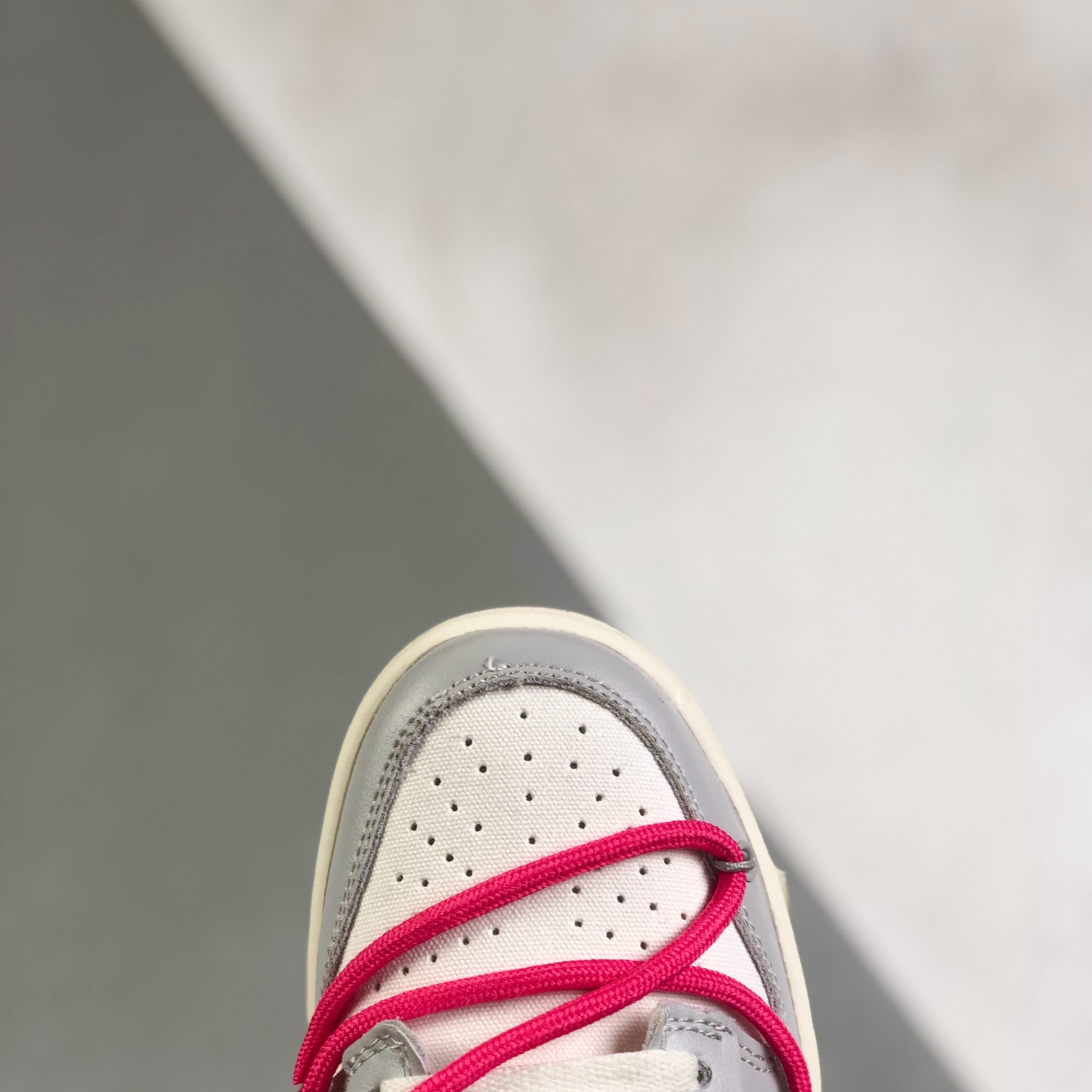 Nike Dunk Low x OFF White Top Sneakers  Gr. 36-45