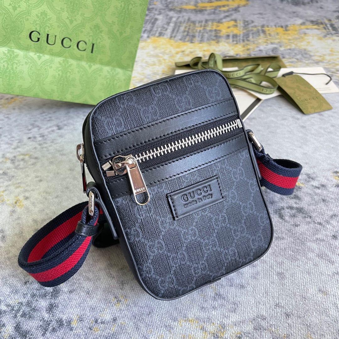 Gucci GG Supreme Black Messenger Bags for Men Size 18*14.5*6cm