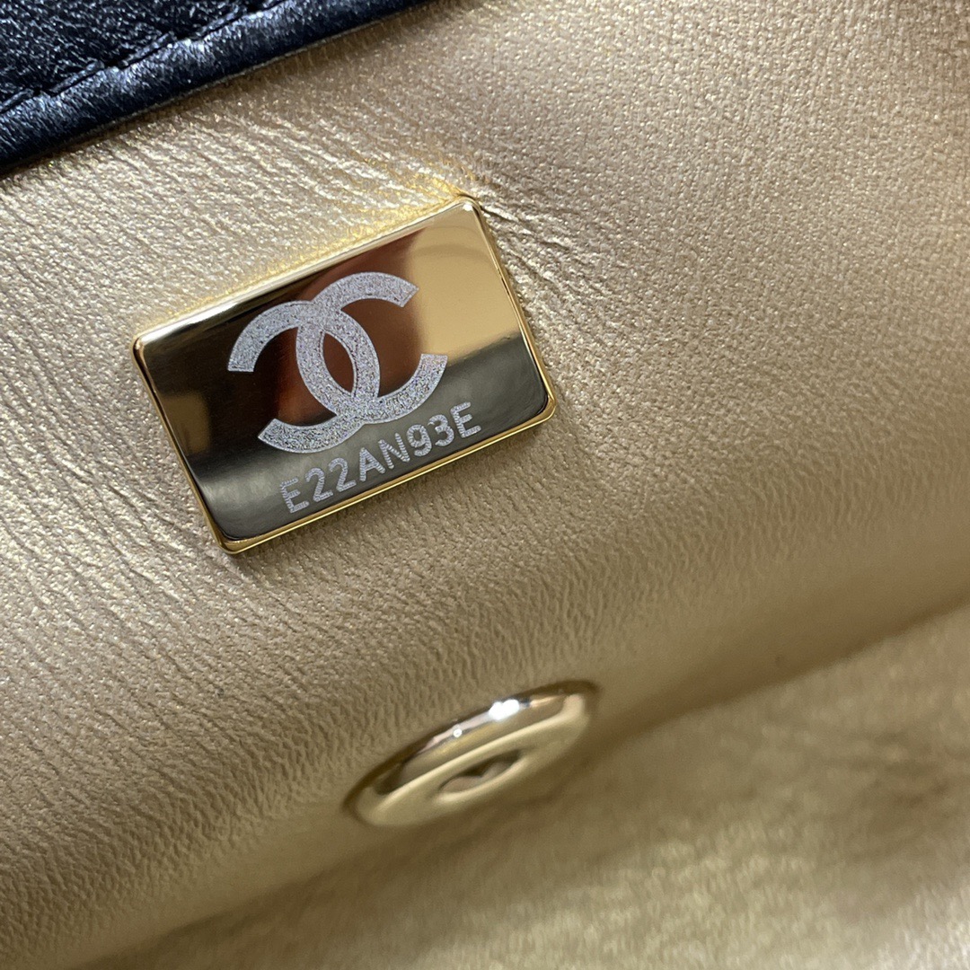 Chanel AS1787 Shoulder Bags Sheepskin 20cm