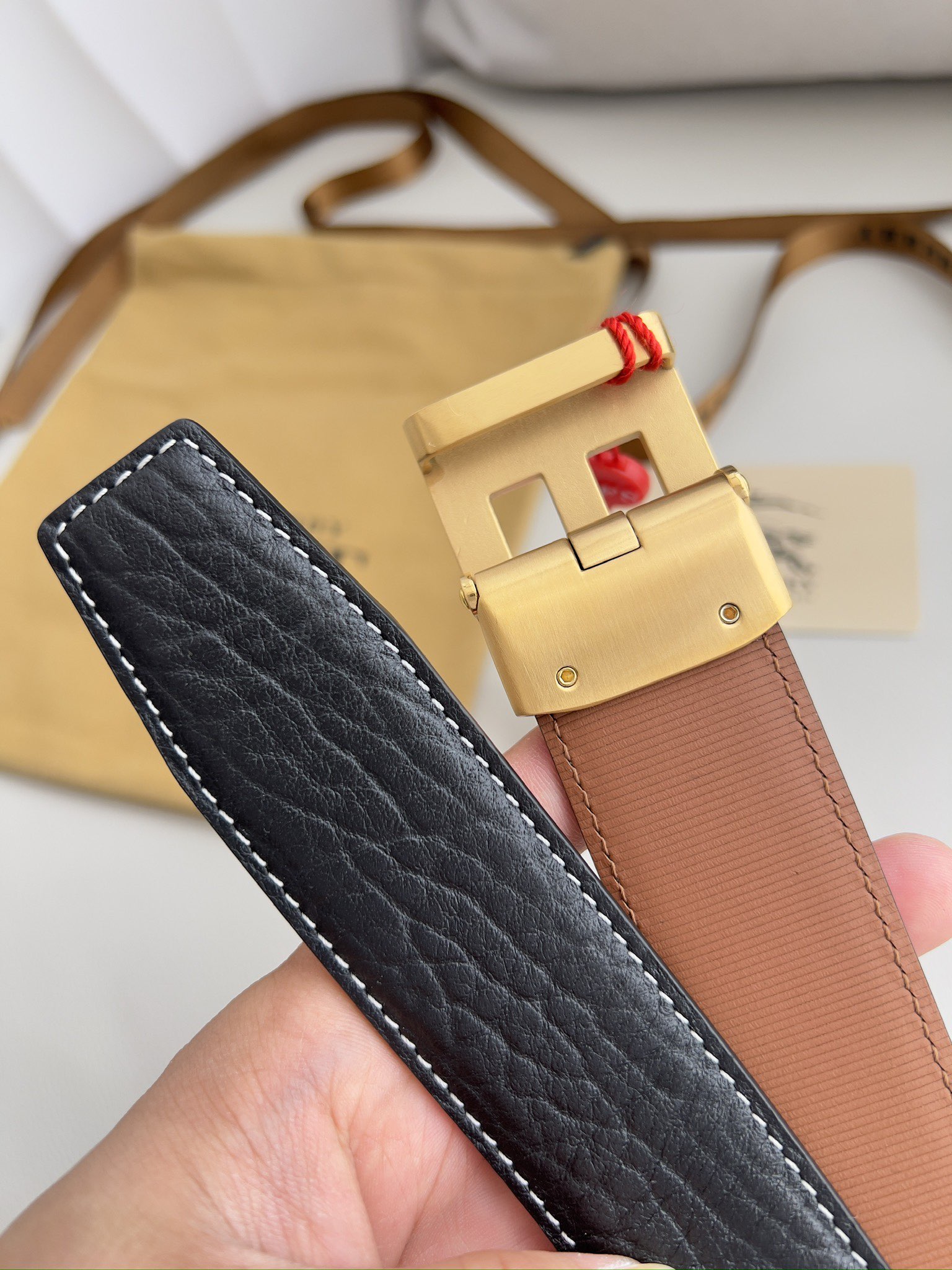 Burberry Men Belt Width 3.5cm