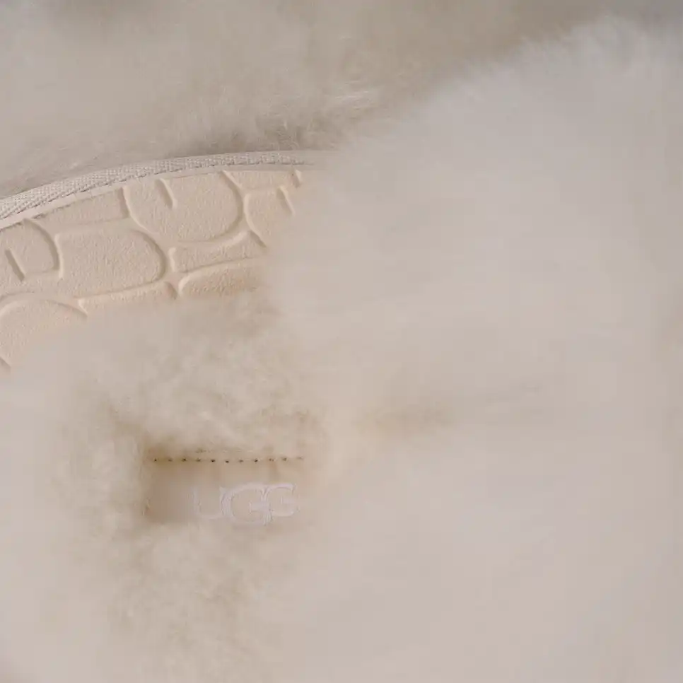 UGG Women's Scuffette Chalet