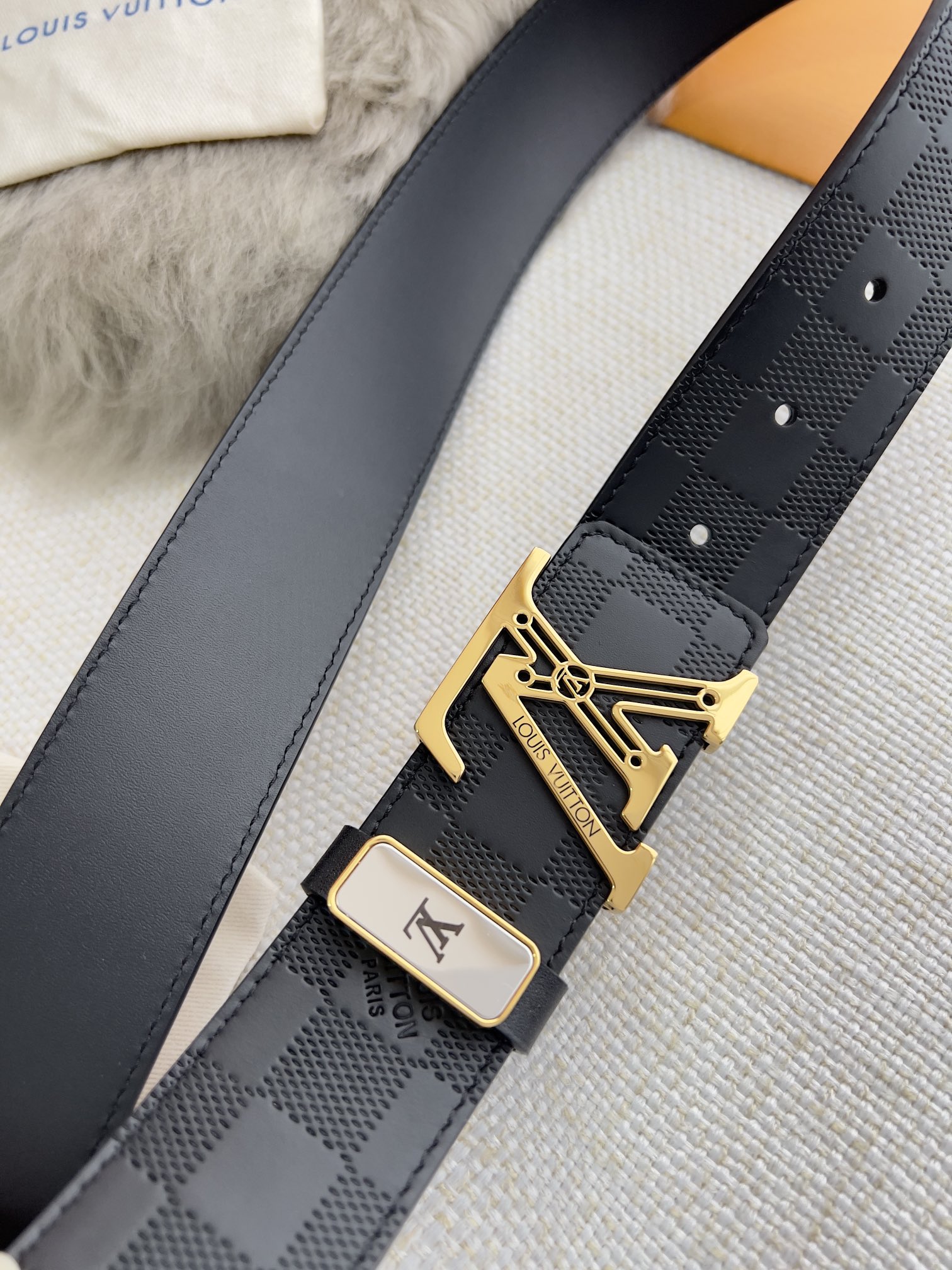 Louis Vuitton Men Belt Width 3.8cm