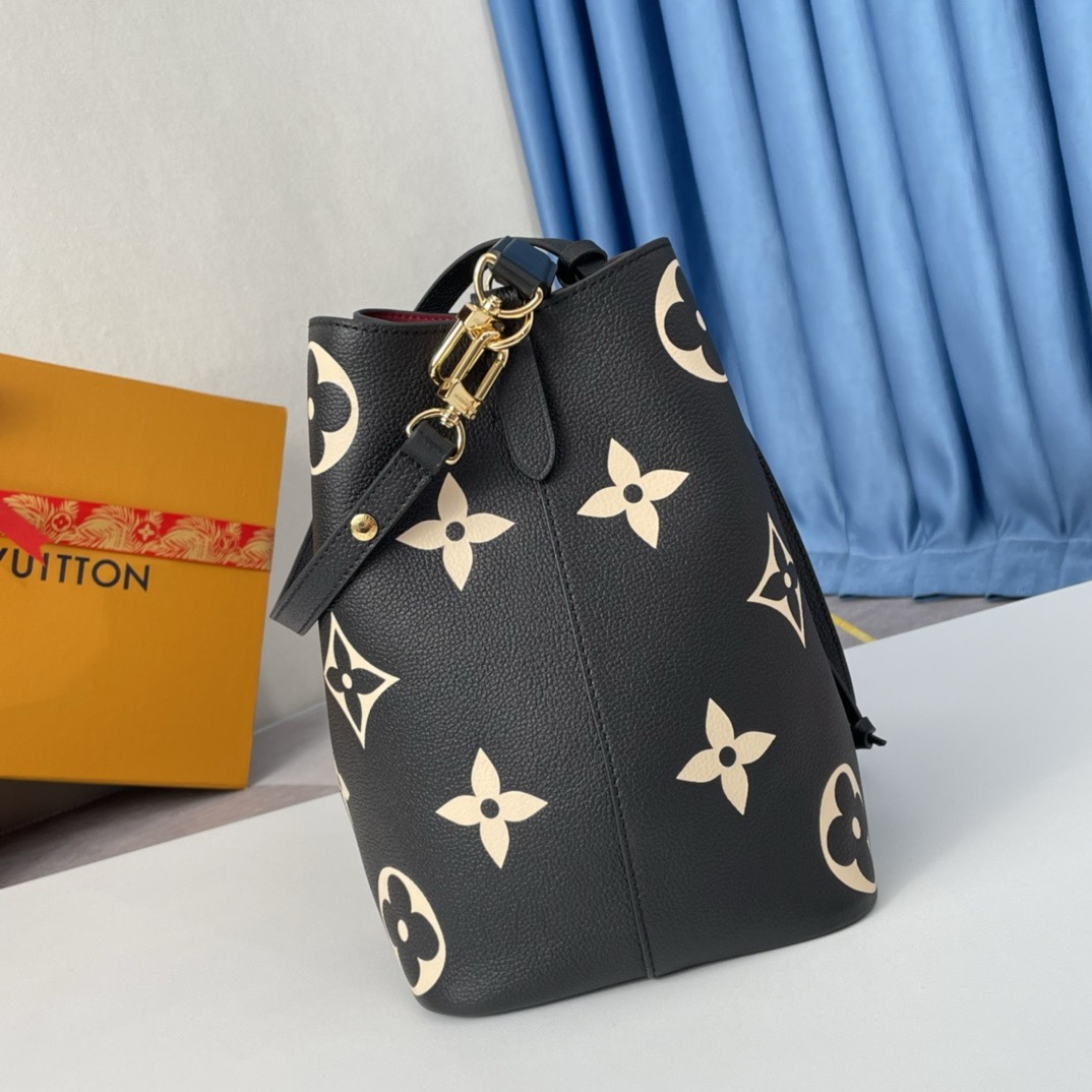 Louis Vuitton M45497 NoéNoé MM Shoulder Bag Size 26*26*17.5cm