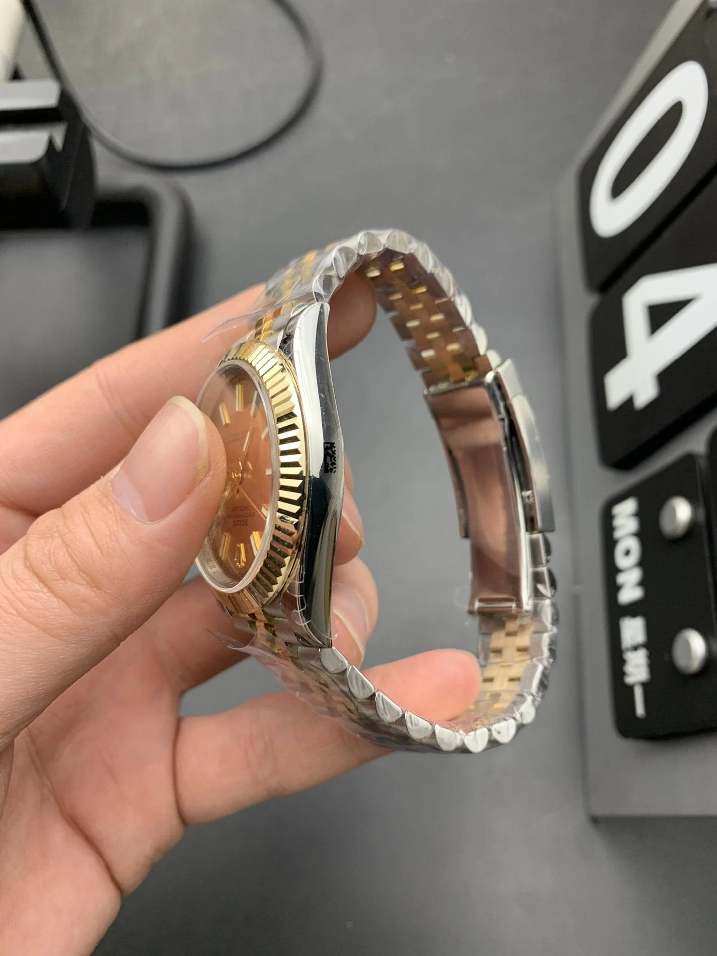 DATEJUST II 41 CHAMPAGNE DIAL JUBILEE BRACELET