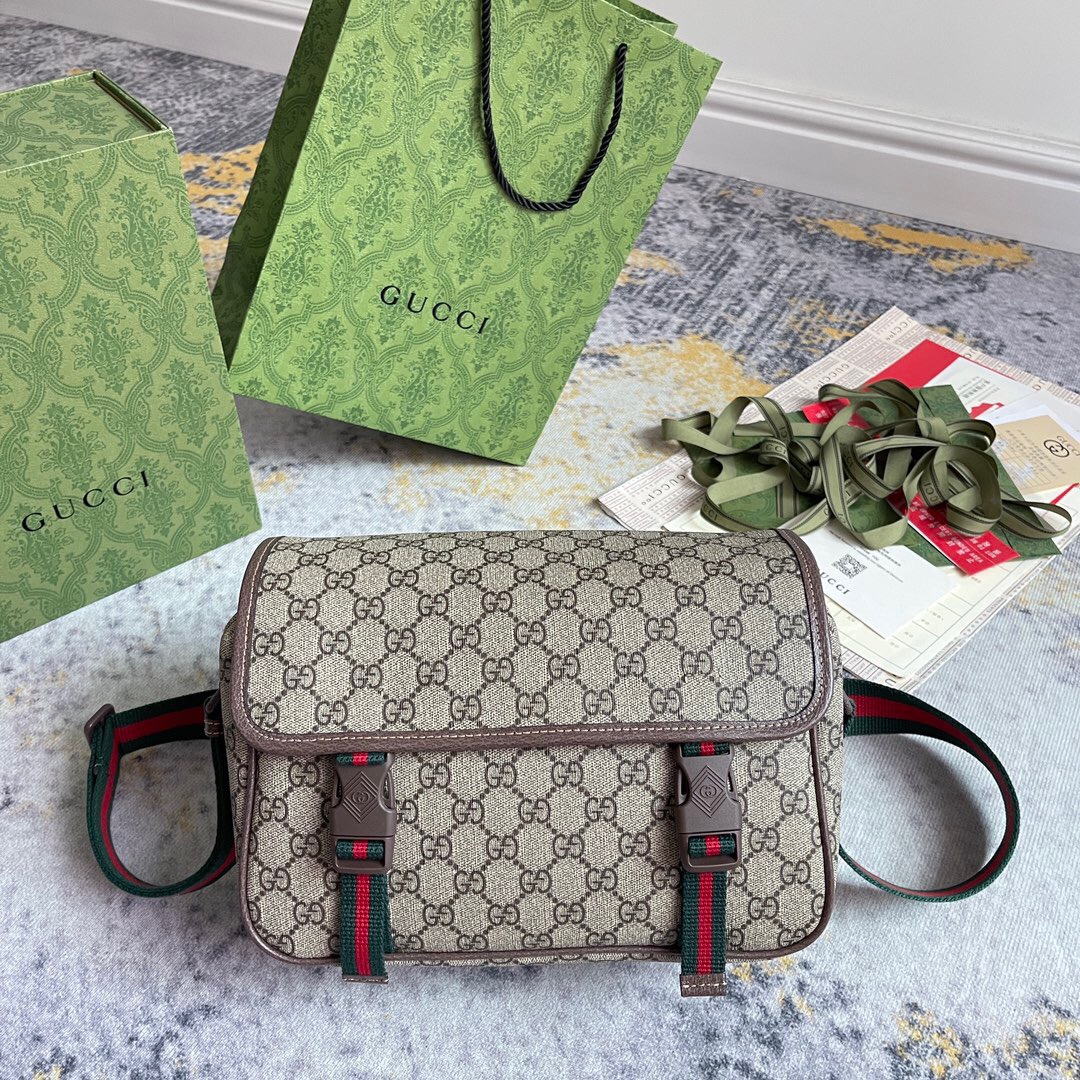 Gucci GG Supreme Shoulder Bags Size 27*20*10cm