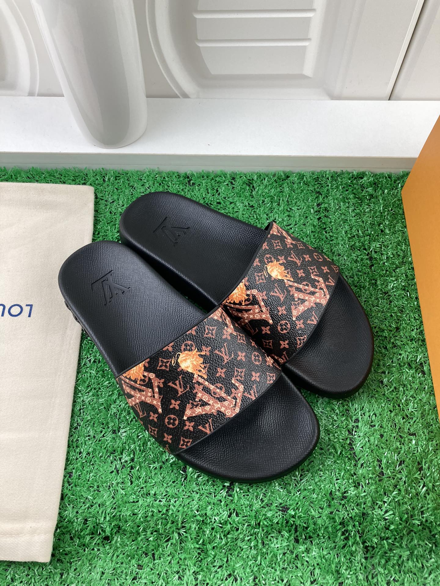 Louis Vuitton 2024ss Candy Series Slippers Size 36-45