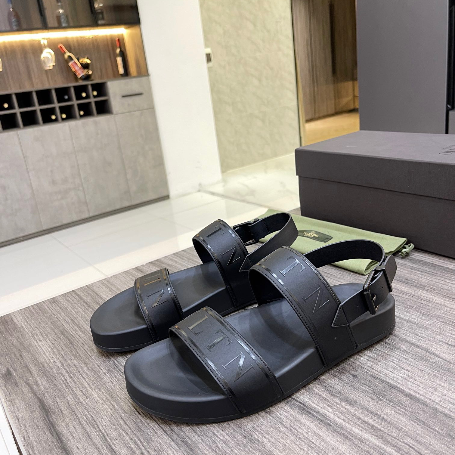 Valentino Sandals for Men Size 39-45 5-Color