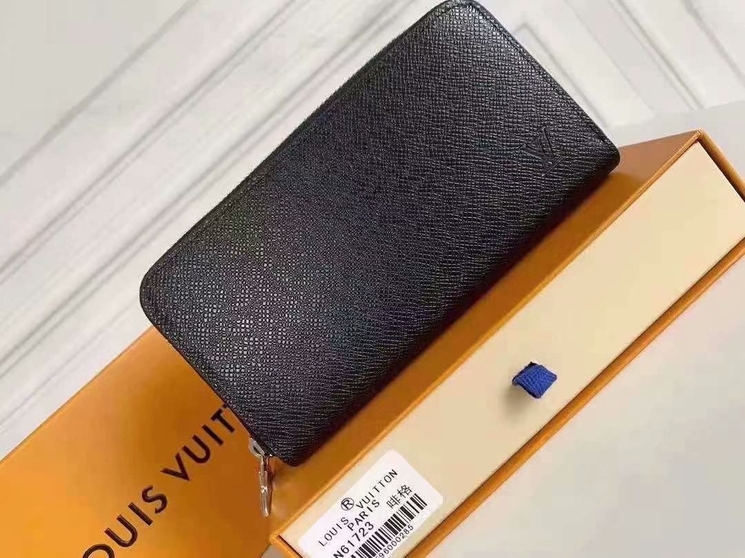 Louis Vuitton Men Wallet M61723 19*10*4cm