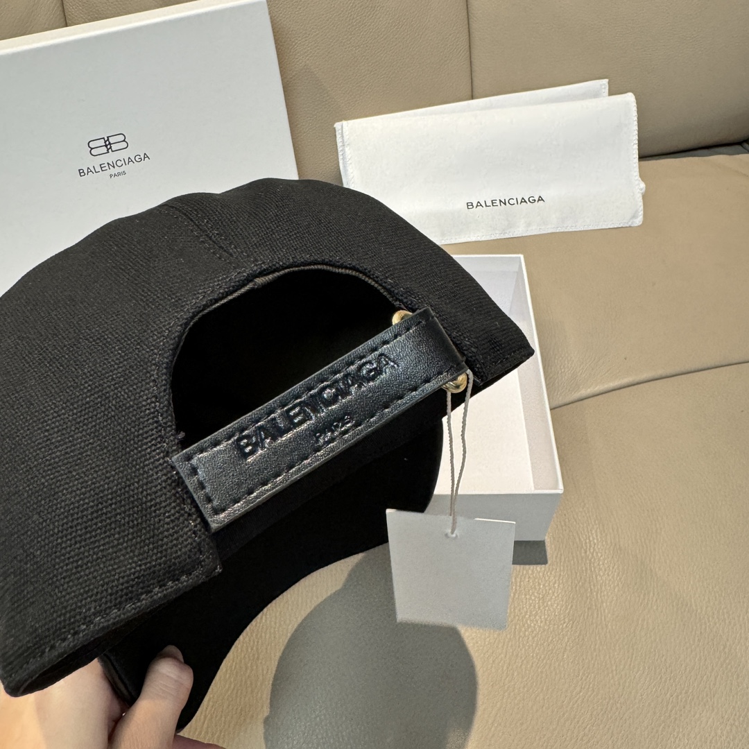 Balenciaga Baseball Cap