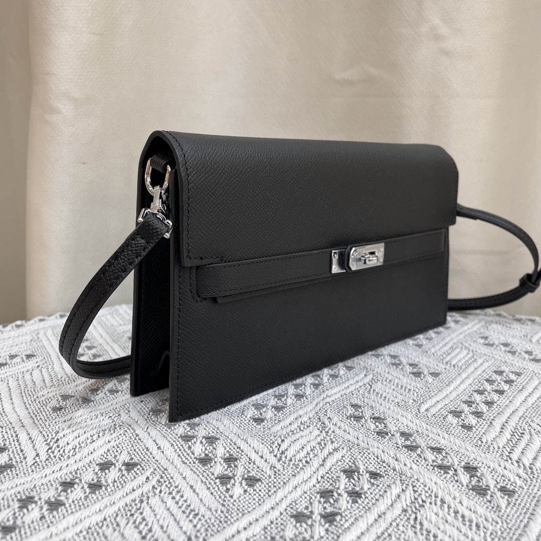 Hermes Elan Shoulder Bags Size 24cm