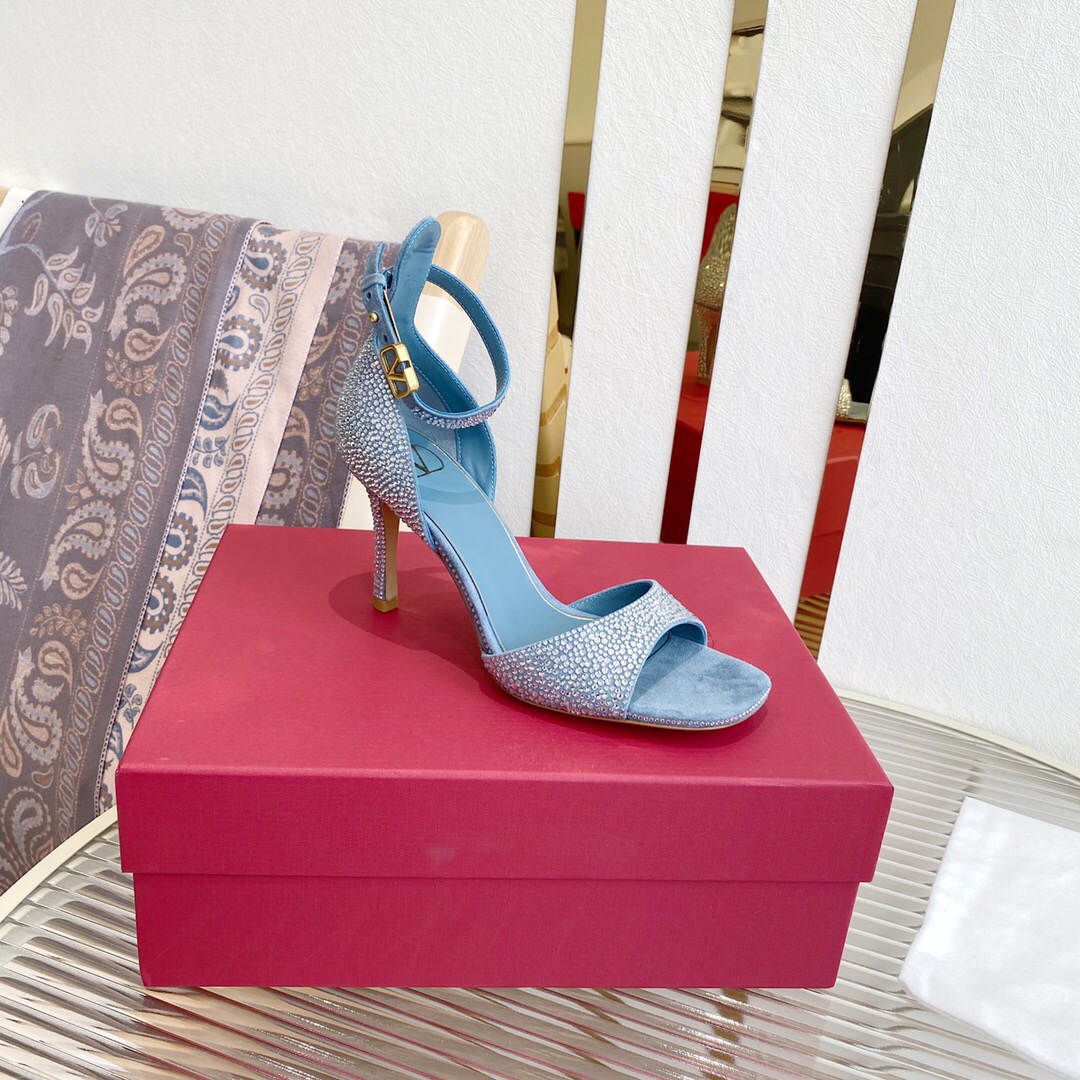 Valentino Garavani Tan-Go Pumps Size 35-41 3-Color