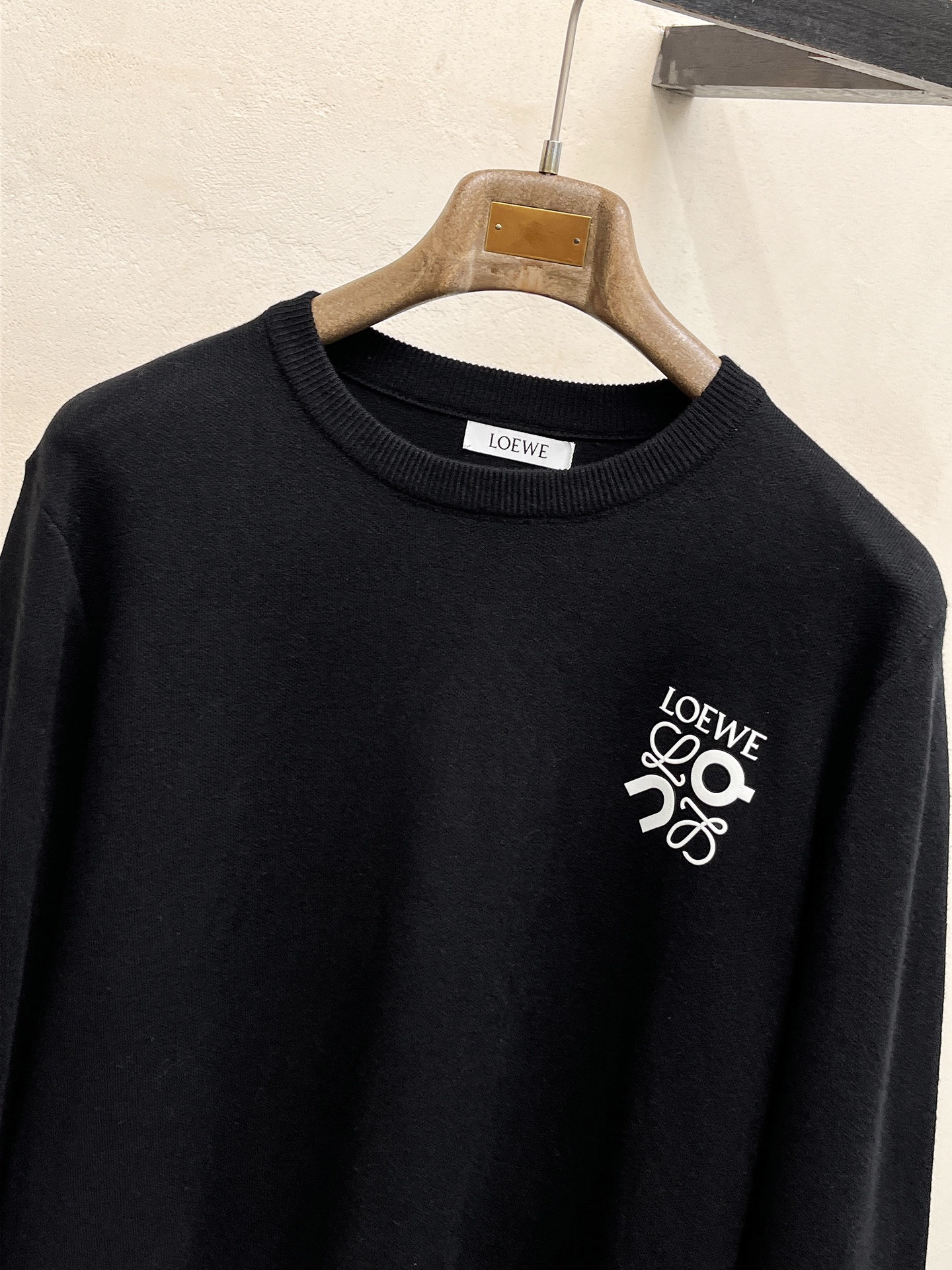 Loewe Unisex Sweatshirt Size M-XXXL