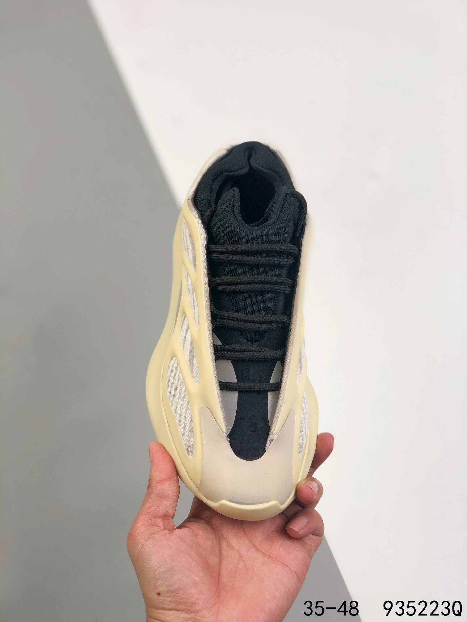 Yeezy 700 V3 Mens/Women's Sneakers Shoes 35 - 48