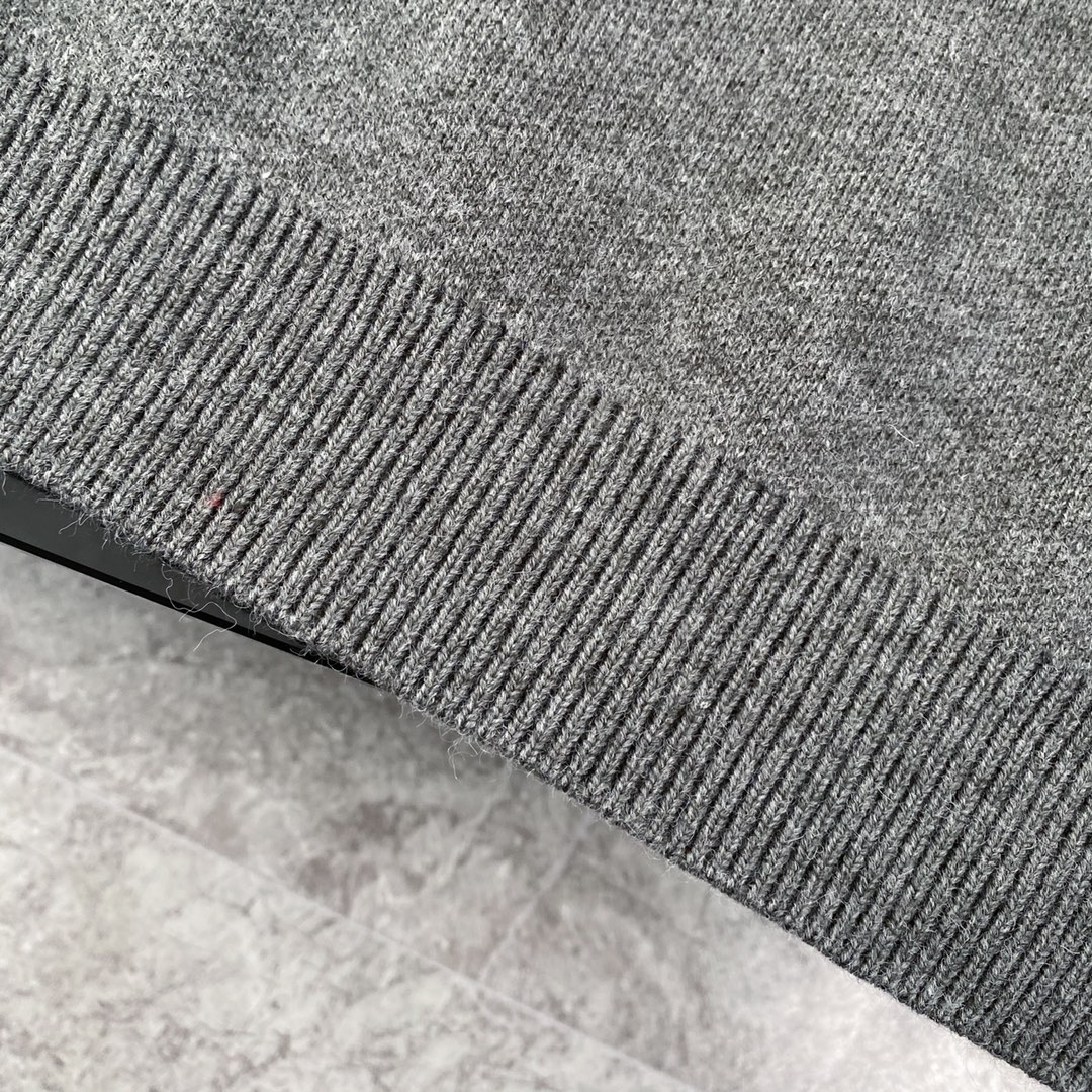 Louis Vuitton Unisex Sweatshirt Size S-L