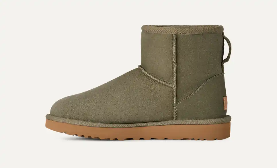 UGG Women's Classic Mini II