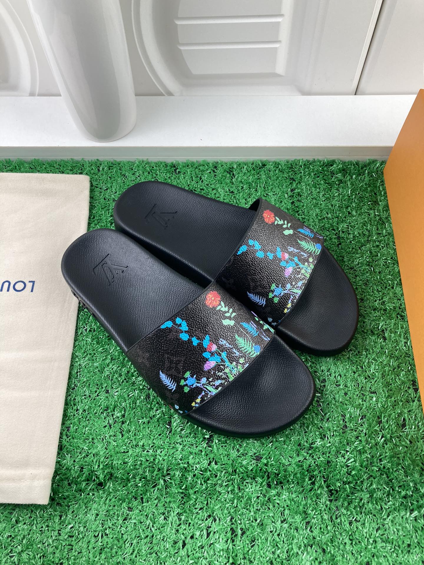 Louis Vuitton 2024ss Candy Series Slippers Size 36-45