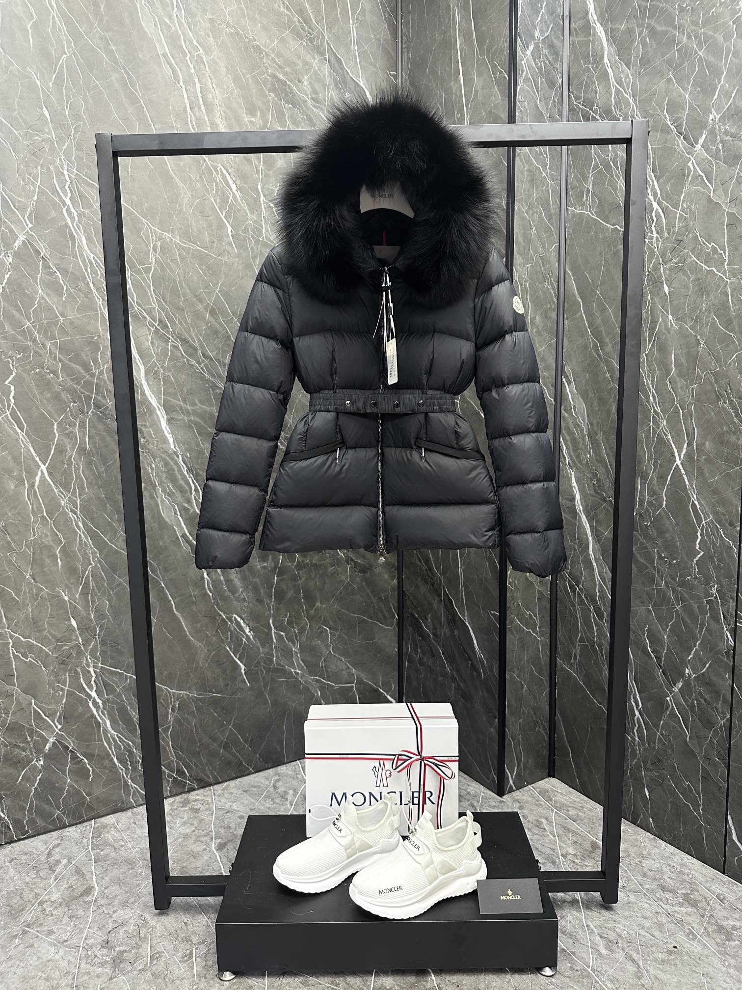 Moncler Boed Women Down Jacket Size S-XL