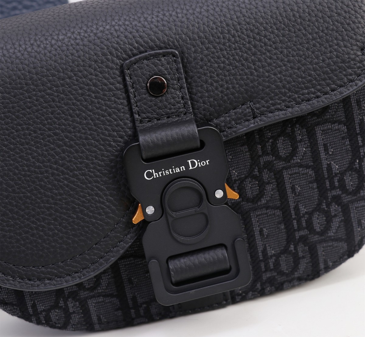 Dior Oblique Men Shoulder Bags Size 19.5*13*4.3cm