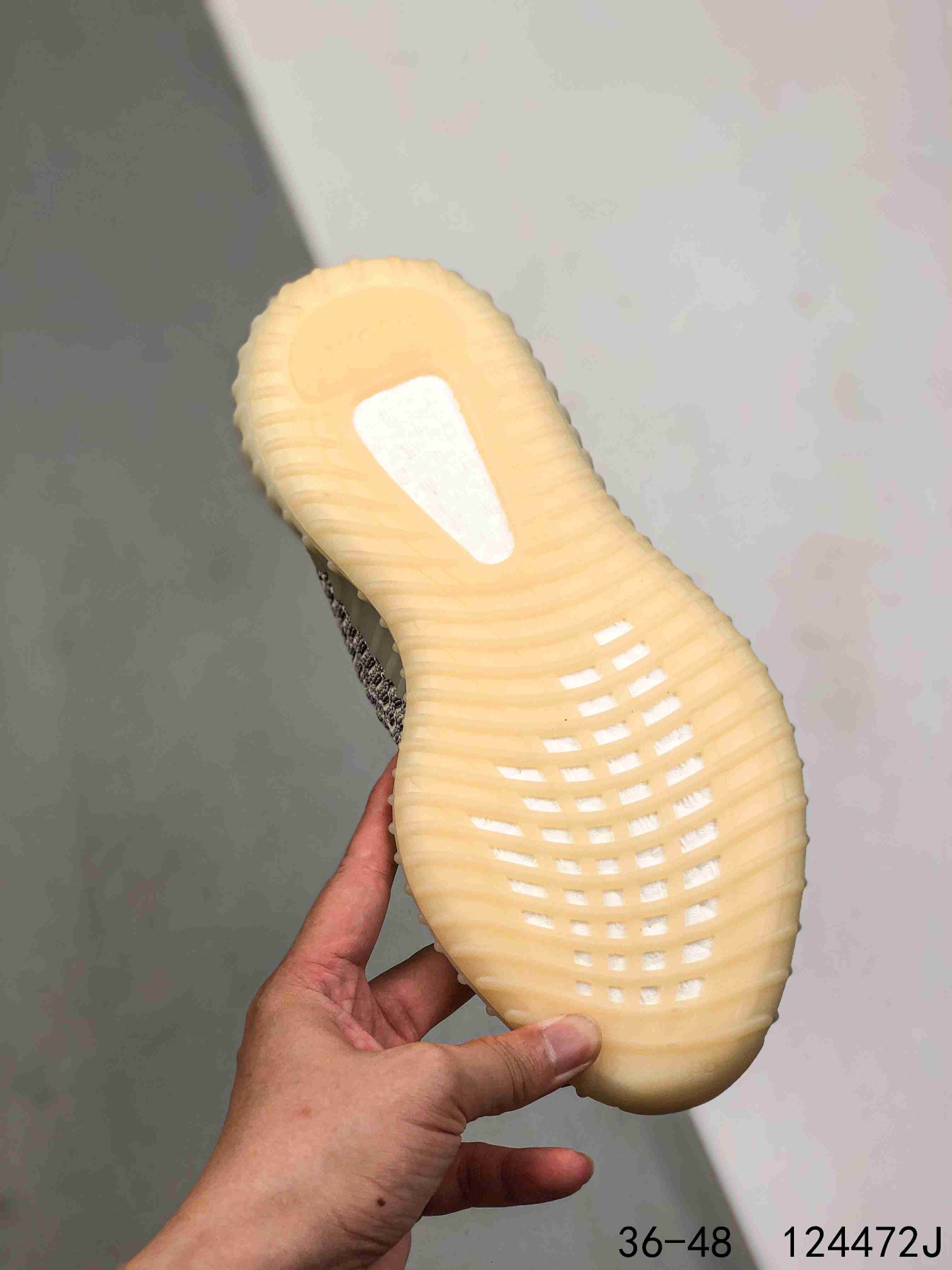 Yeezy 350 Boost 350 V2 Mens/Women Sneakers Shoes Light Yellow1 36 - 45