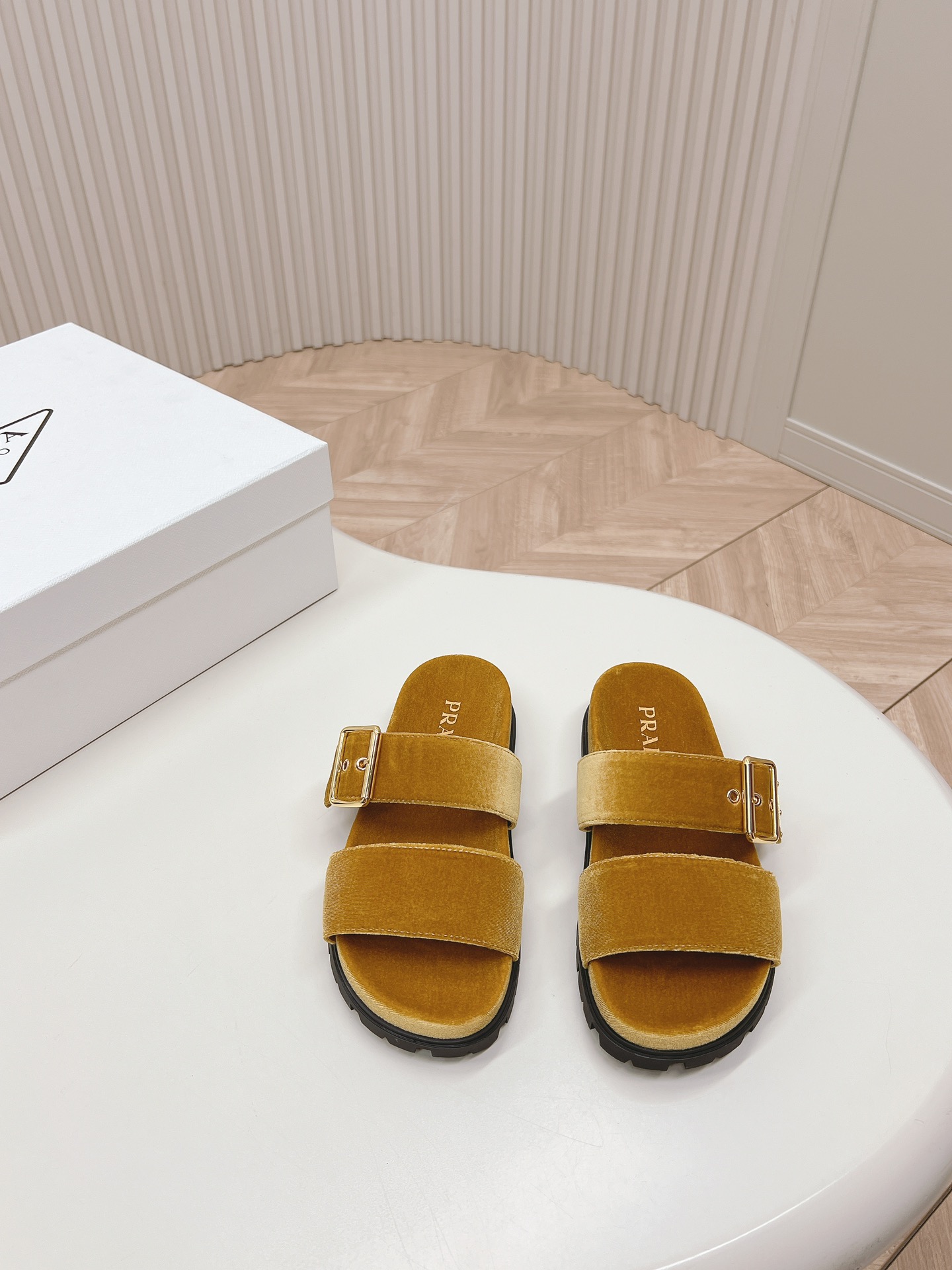 Prada 2024ss Slippers Size 36-40