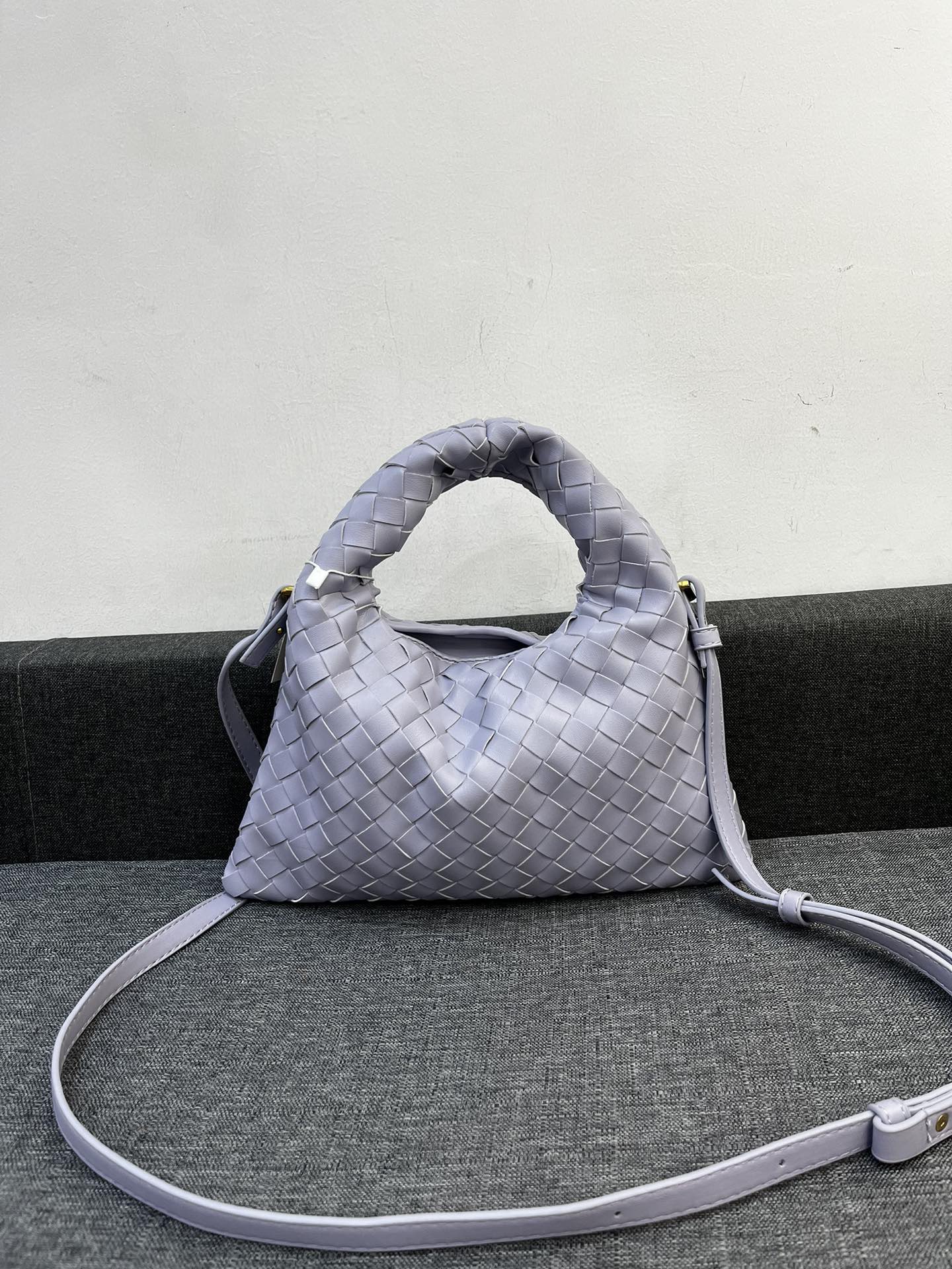 Bottega Veneta HO Shoulder Bags 28*17cm