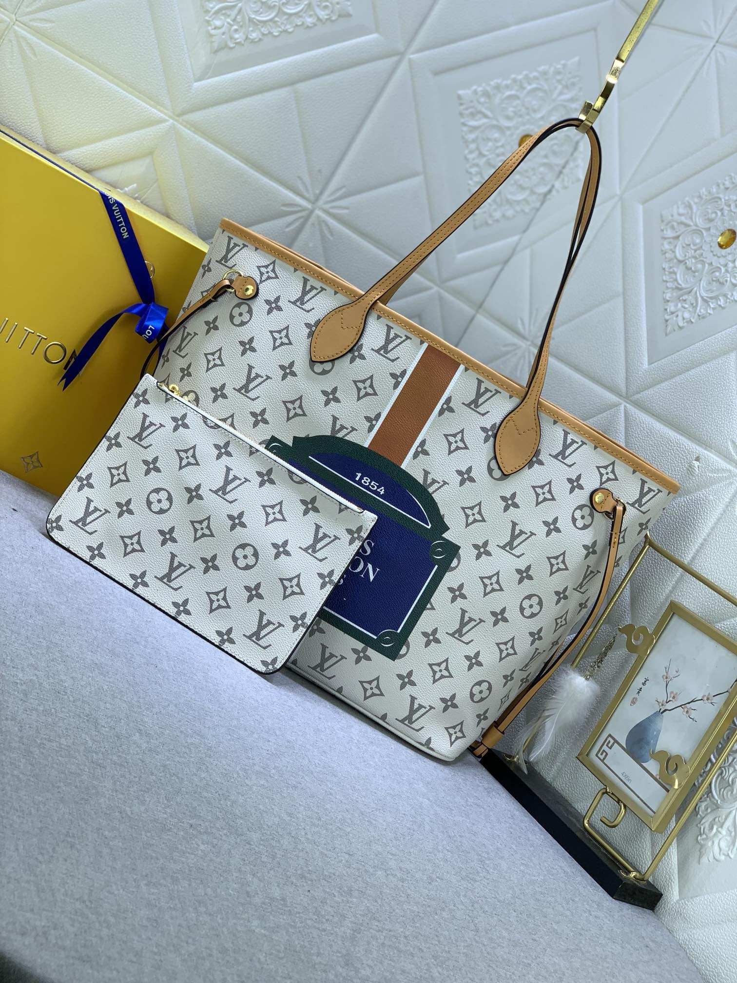 Louis Vuitton Shopping Bags 32*29*17cm