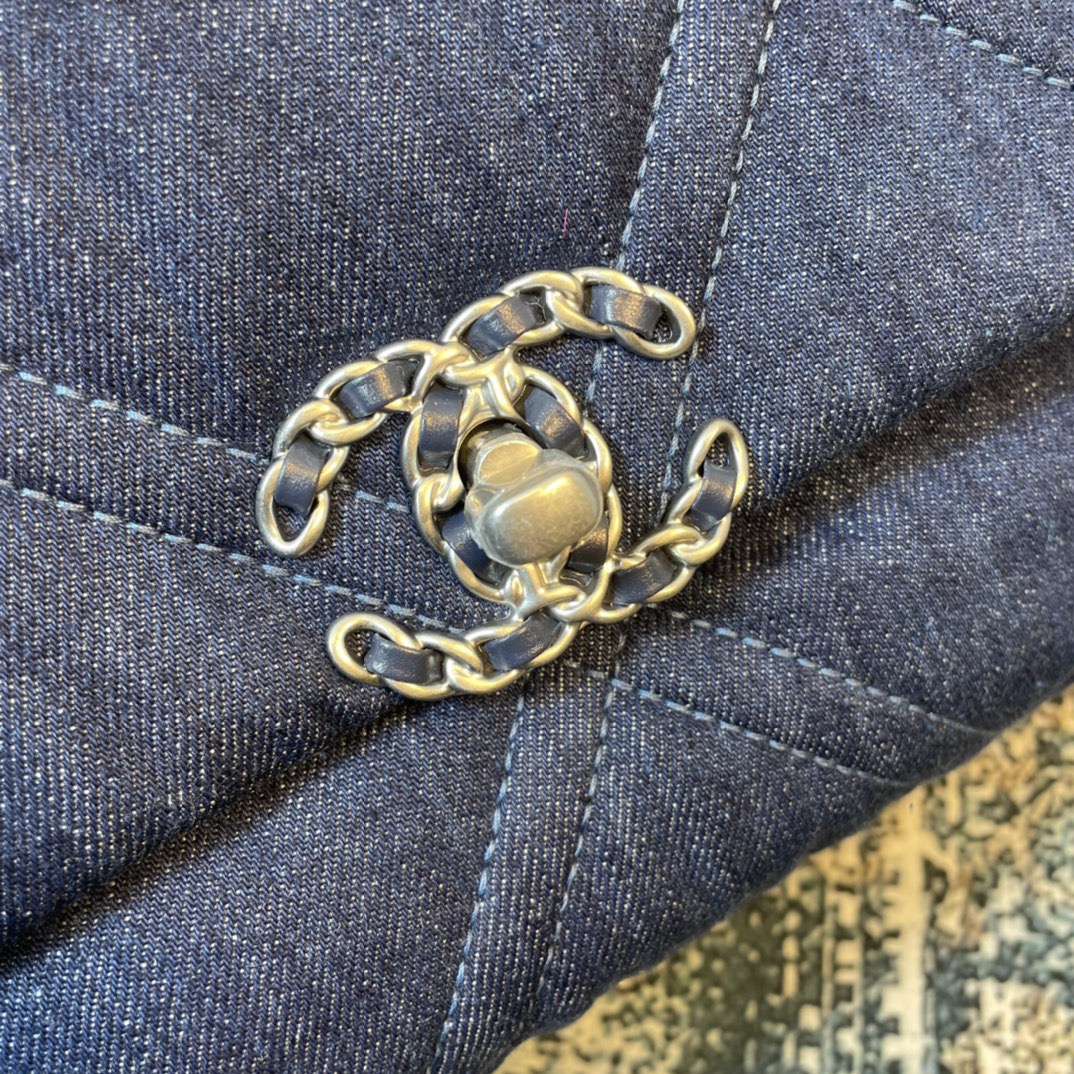 Chanel AS1160 2019fw Shoulder Bags 26*16*9cm