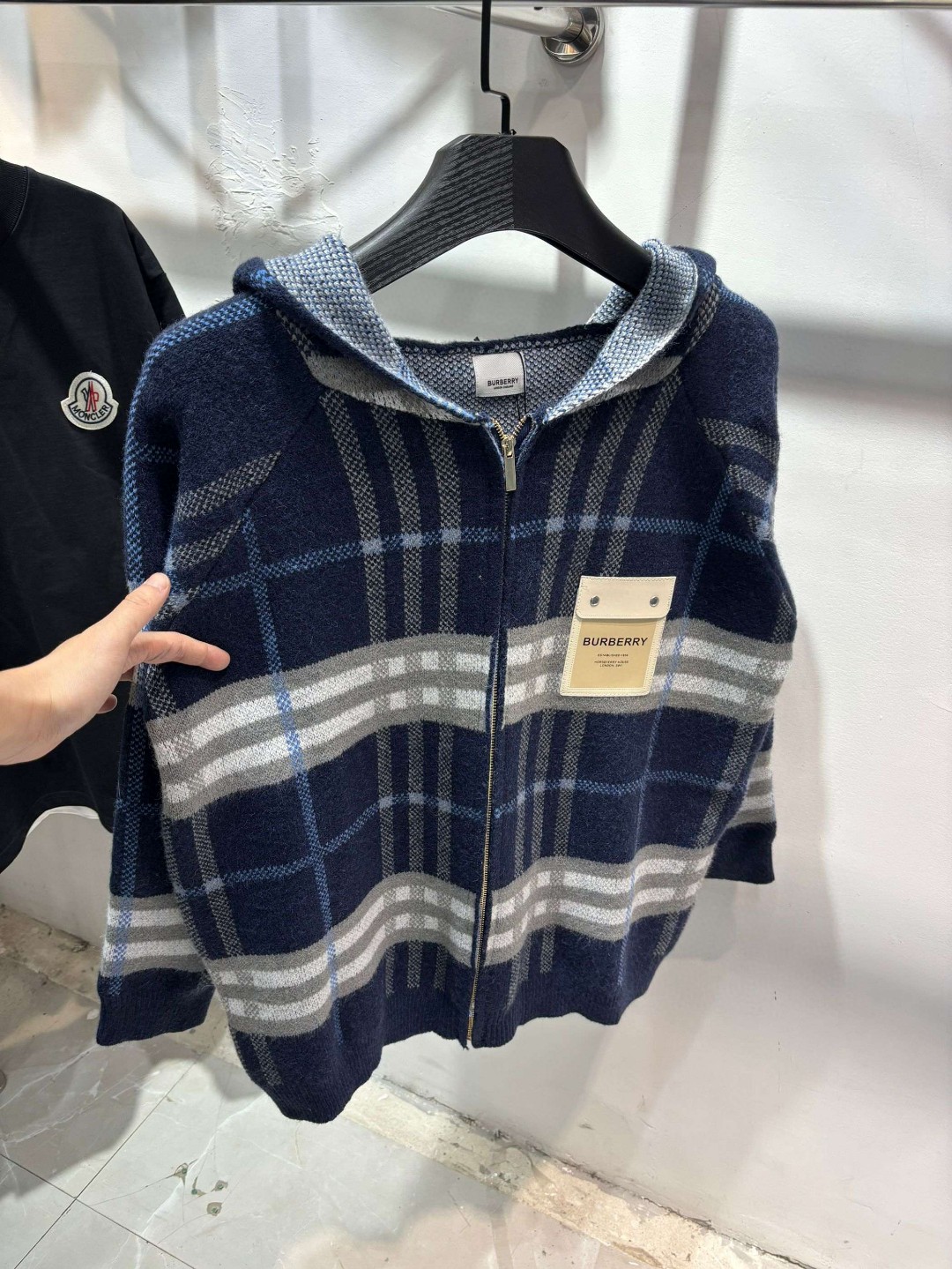 Burberry Unisex Jacket Size S-XL