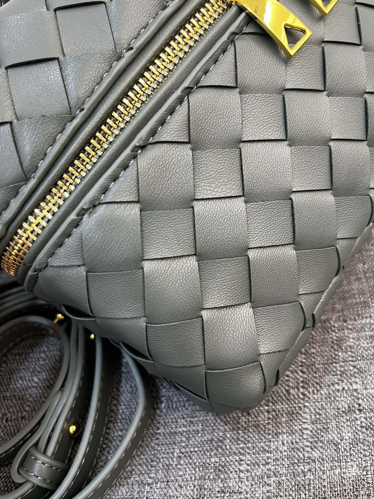 Bottega Veneta Vanity Case Shoulder Bags 24*13*6cm