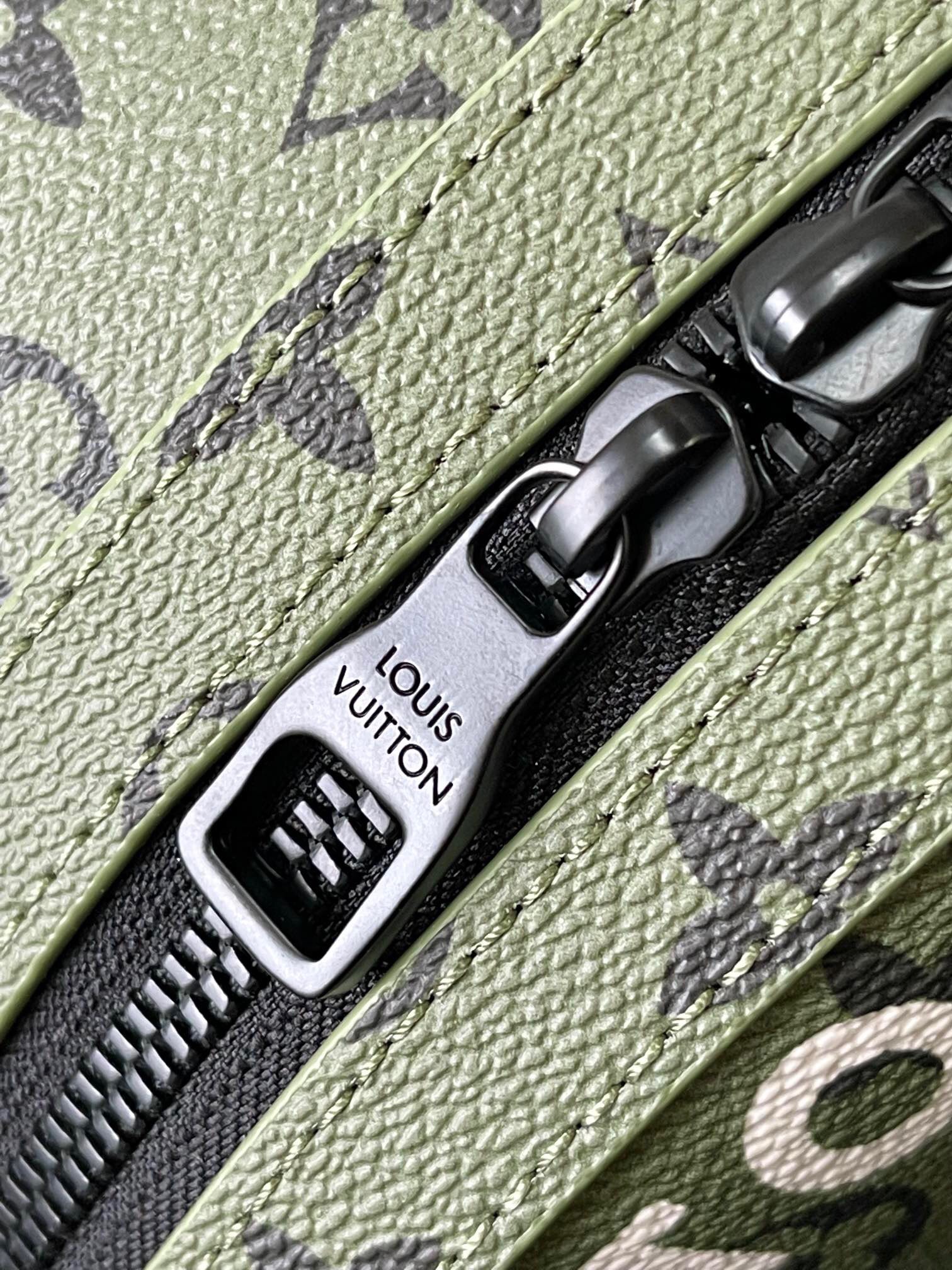 Louis Vuitton Discovery Backpack PM Bags 29*38*20cm