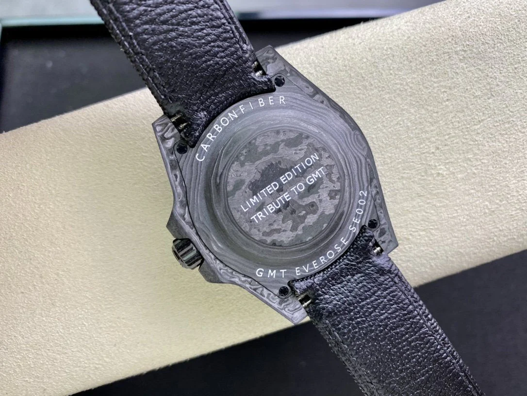 GMT - MASTER II CARBON CASE WHITE