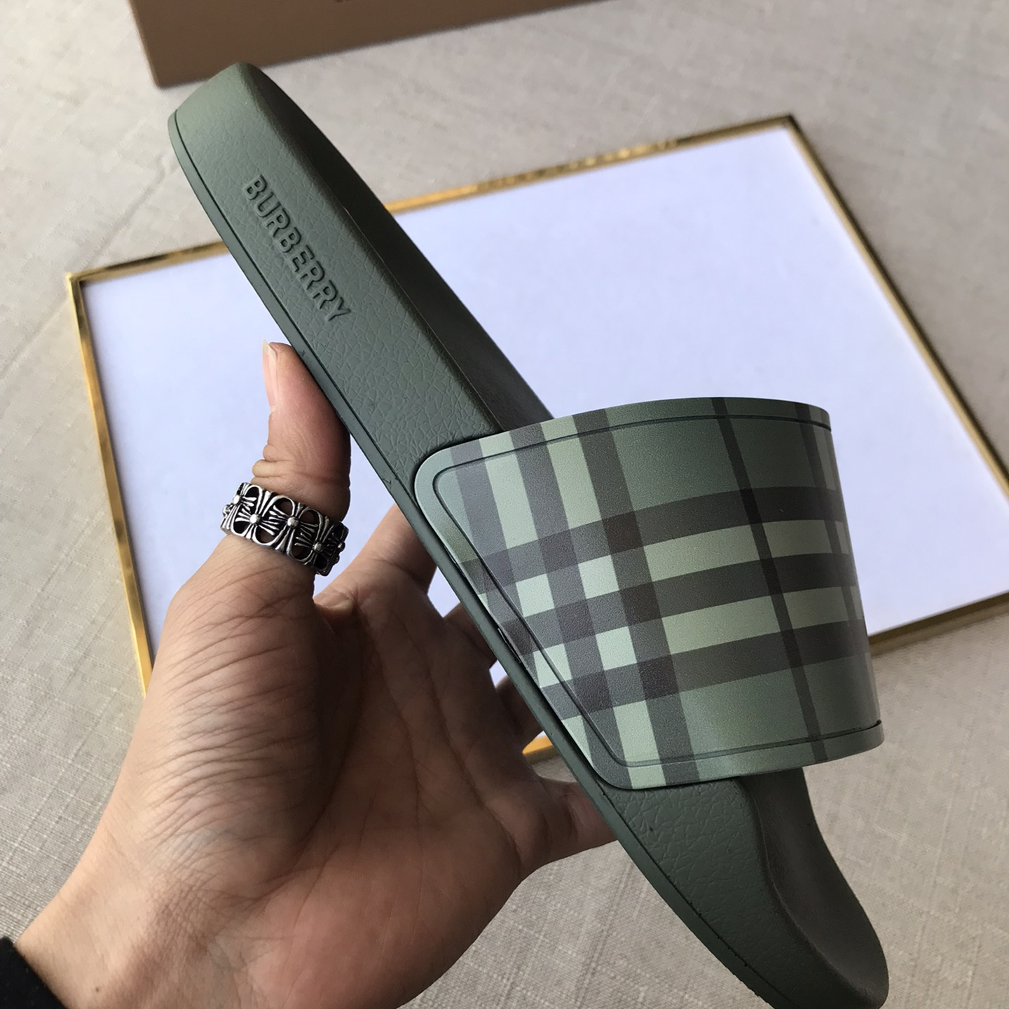 Burberry Mens Women Sandals Gr. 36-46