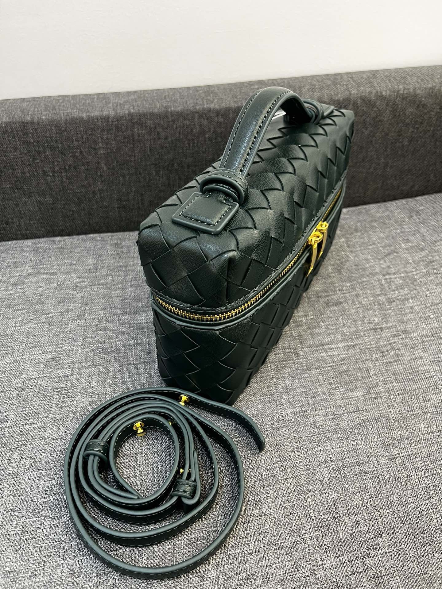 Bottega Veneta Vanity Case Shoulder Bags 24*13*6cm